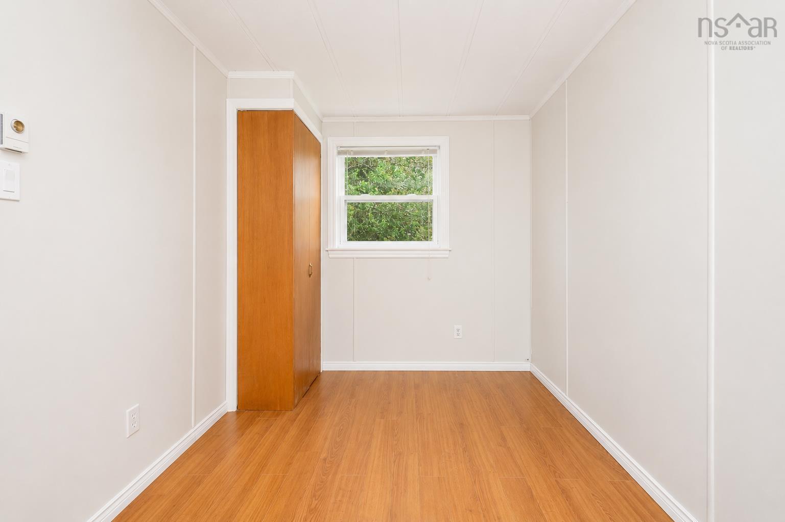 $179,900.00: 422 Chapel Road, Northside East Bay