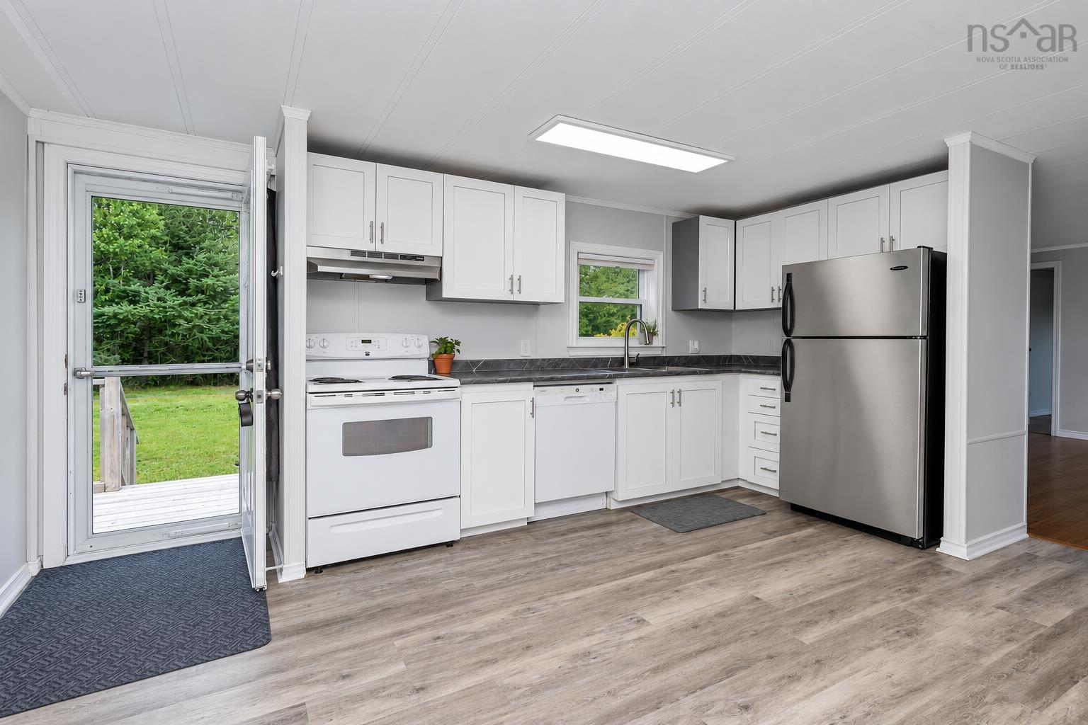 $179,900.00: 422 Chapel Road, Northside East Bay