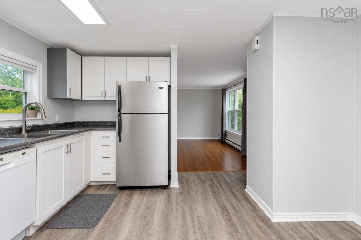 $179,900.00: 422 Chapel Road, Northside East Bay