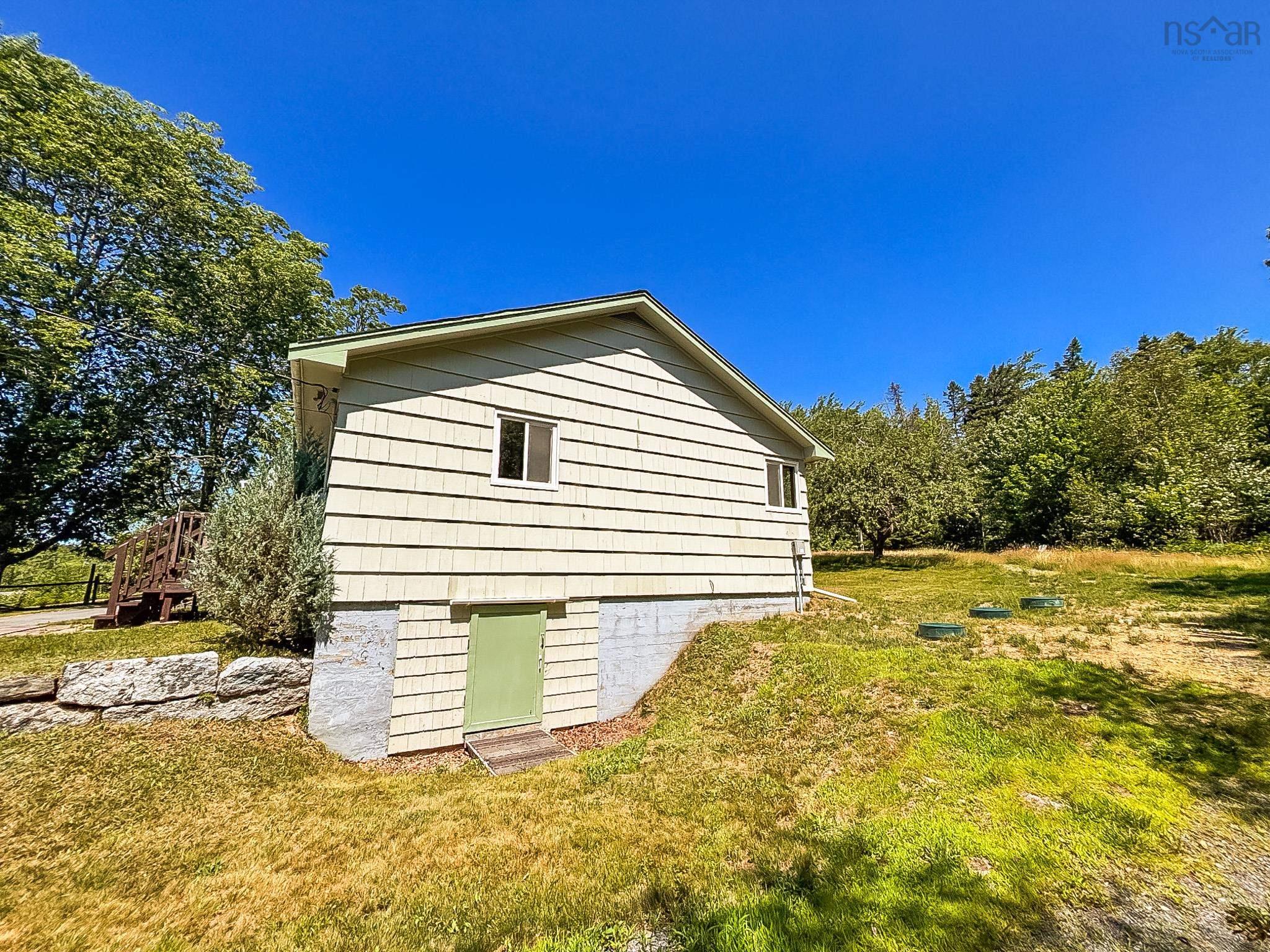 $249,900.00: 6294 Highway 325, West Clifford