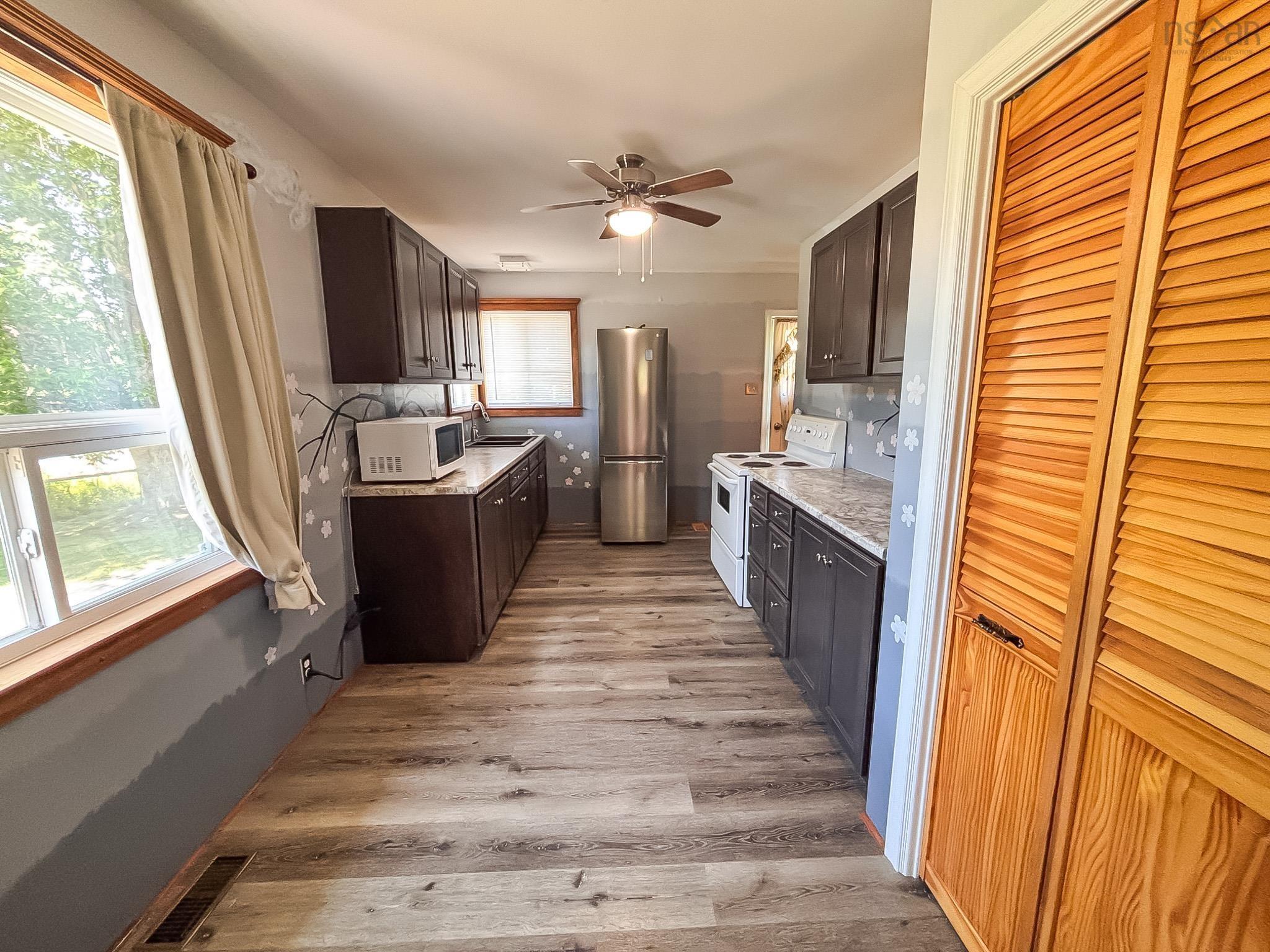 $249,900.00: 6294 Highway 325, West Clifford