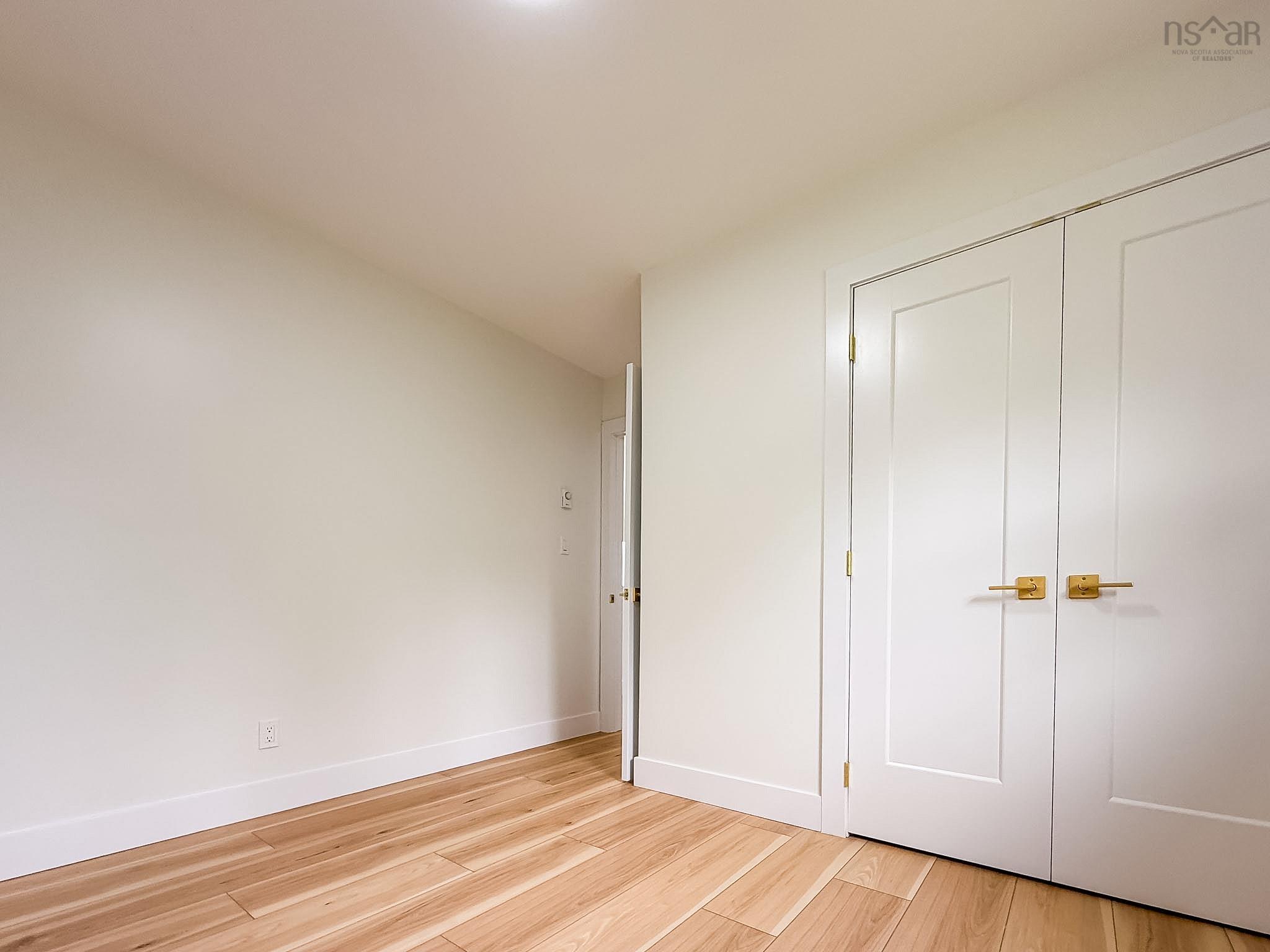 $399,999.00: 967 Westmount Road, Westmount