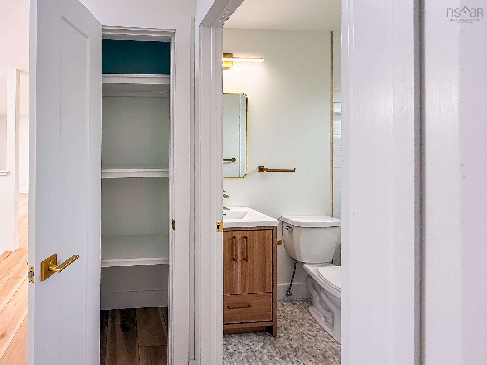 $399,999.00: 967 Westmount Road, Westmount