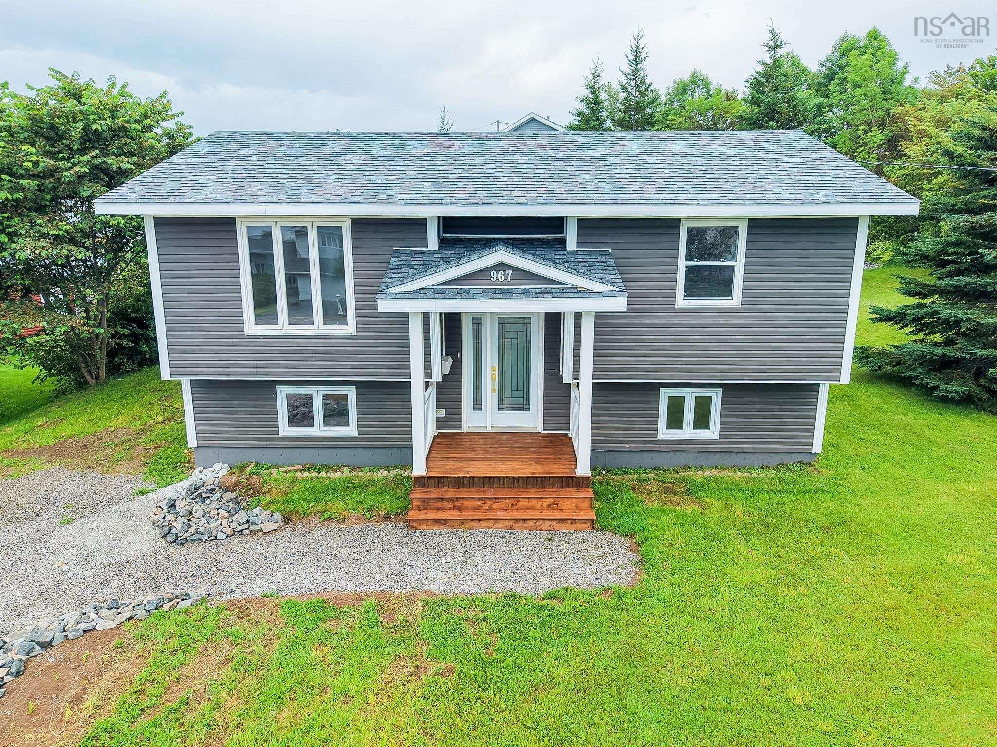 $399,999.00: 967 Westmount Road, Westmount
