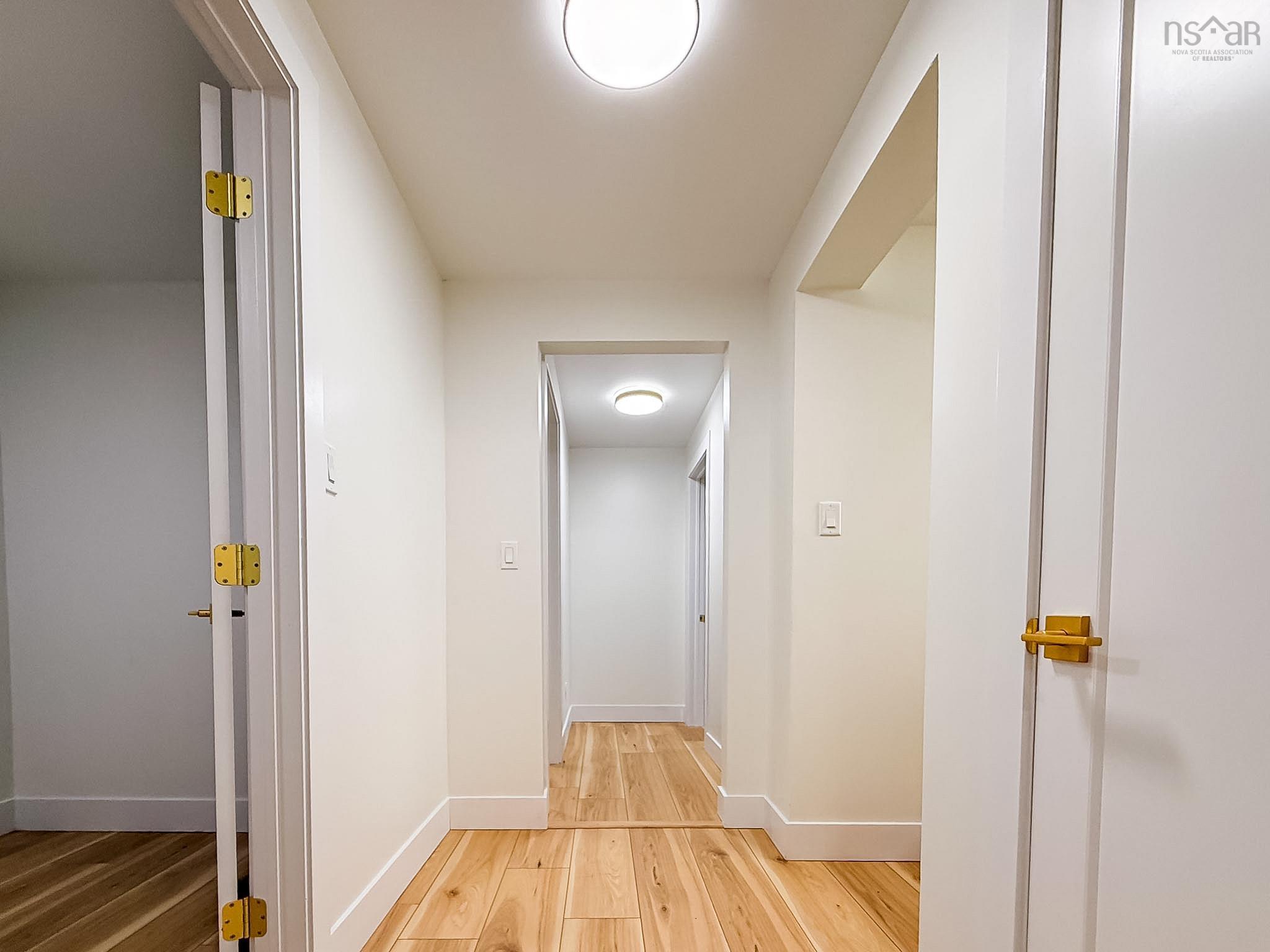 $399,999.00: 967 Westmount Road, Westmount