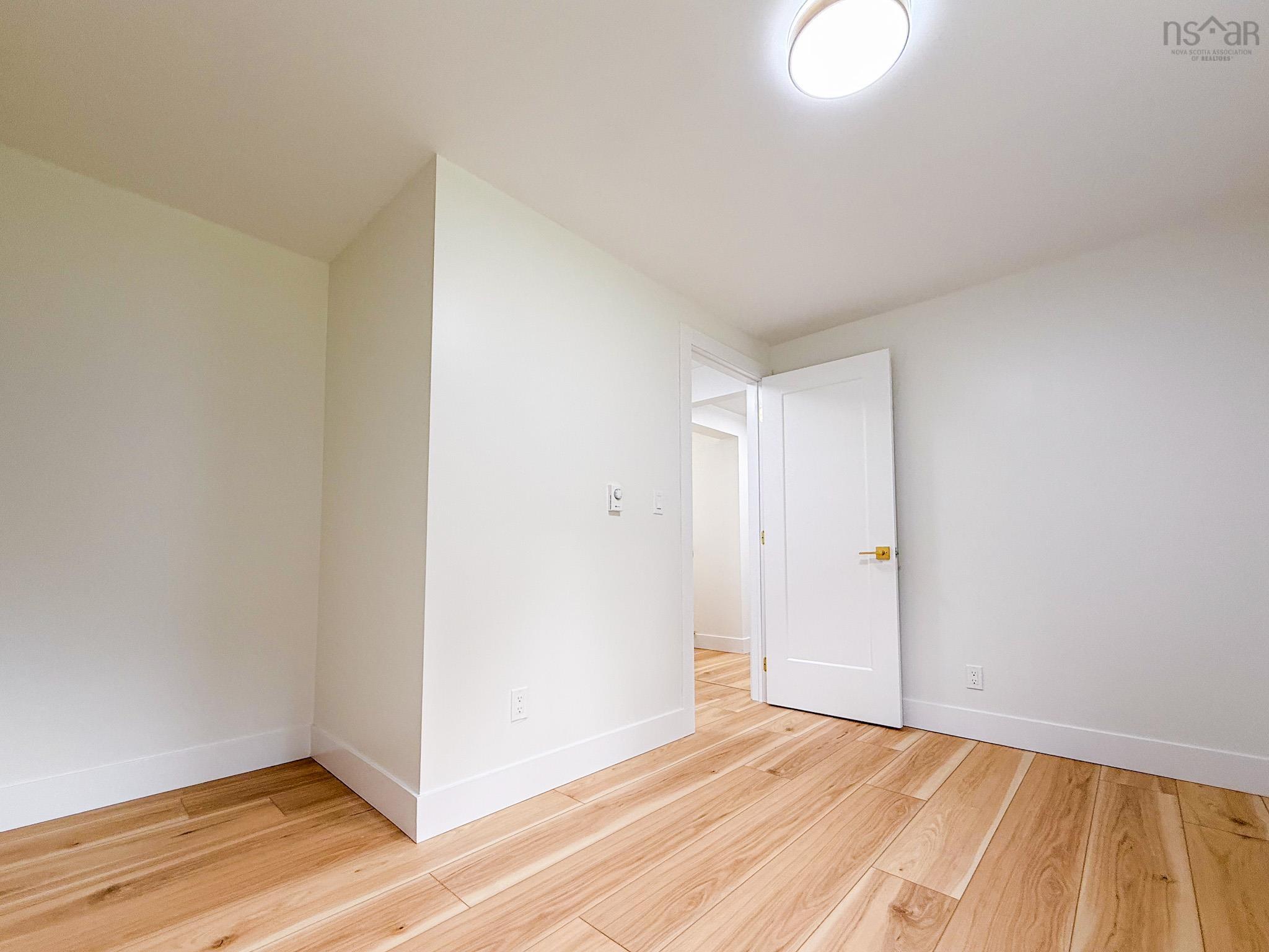 $399,999.00: 967 Westmount Road, Westmount