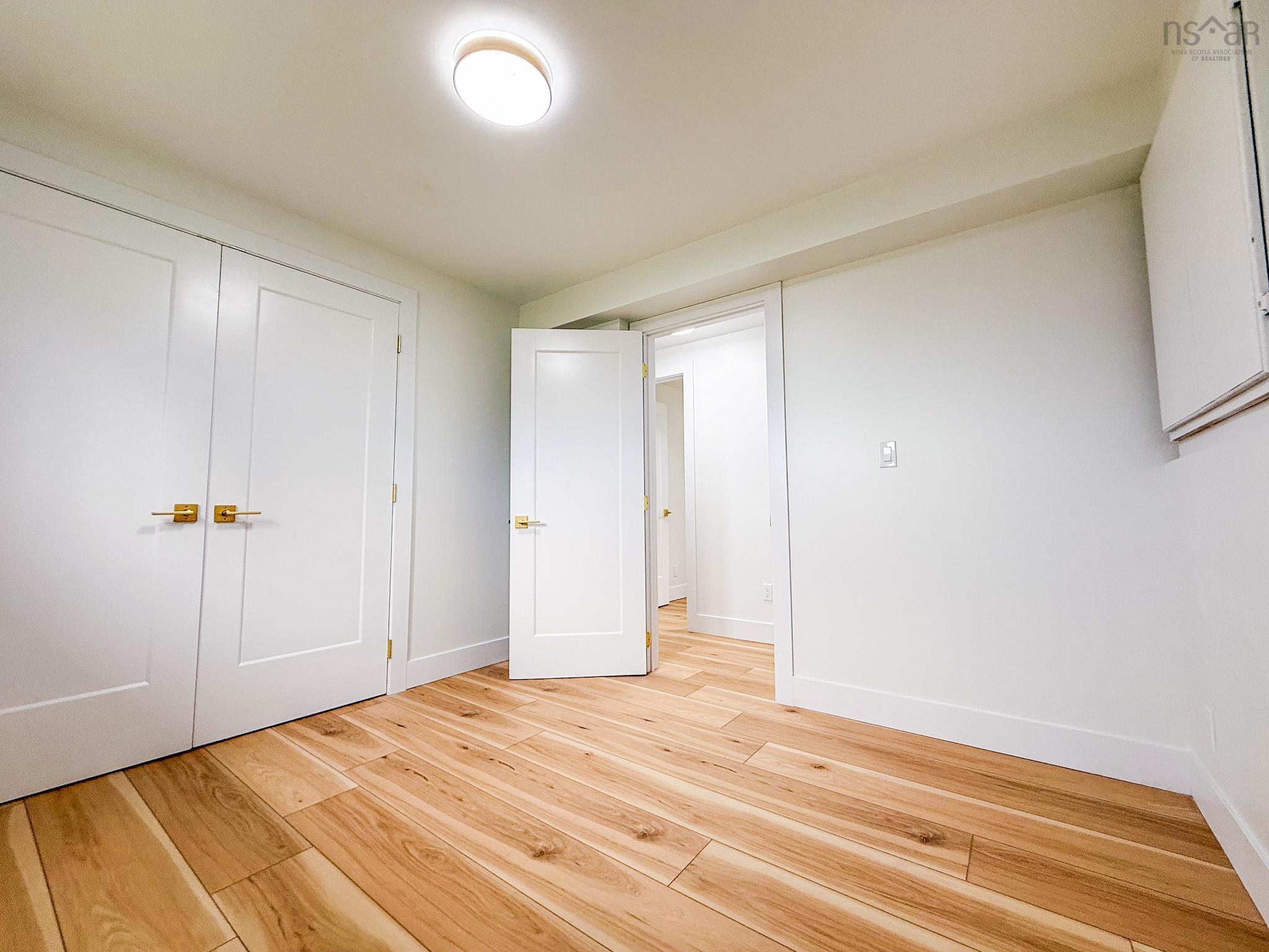 $399,999.00: 967 Westmount Road, Westmount