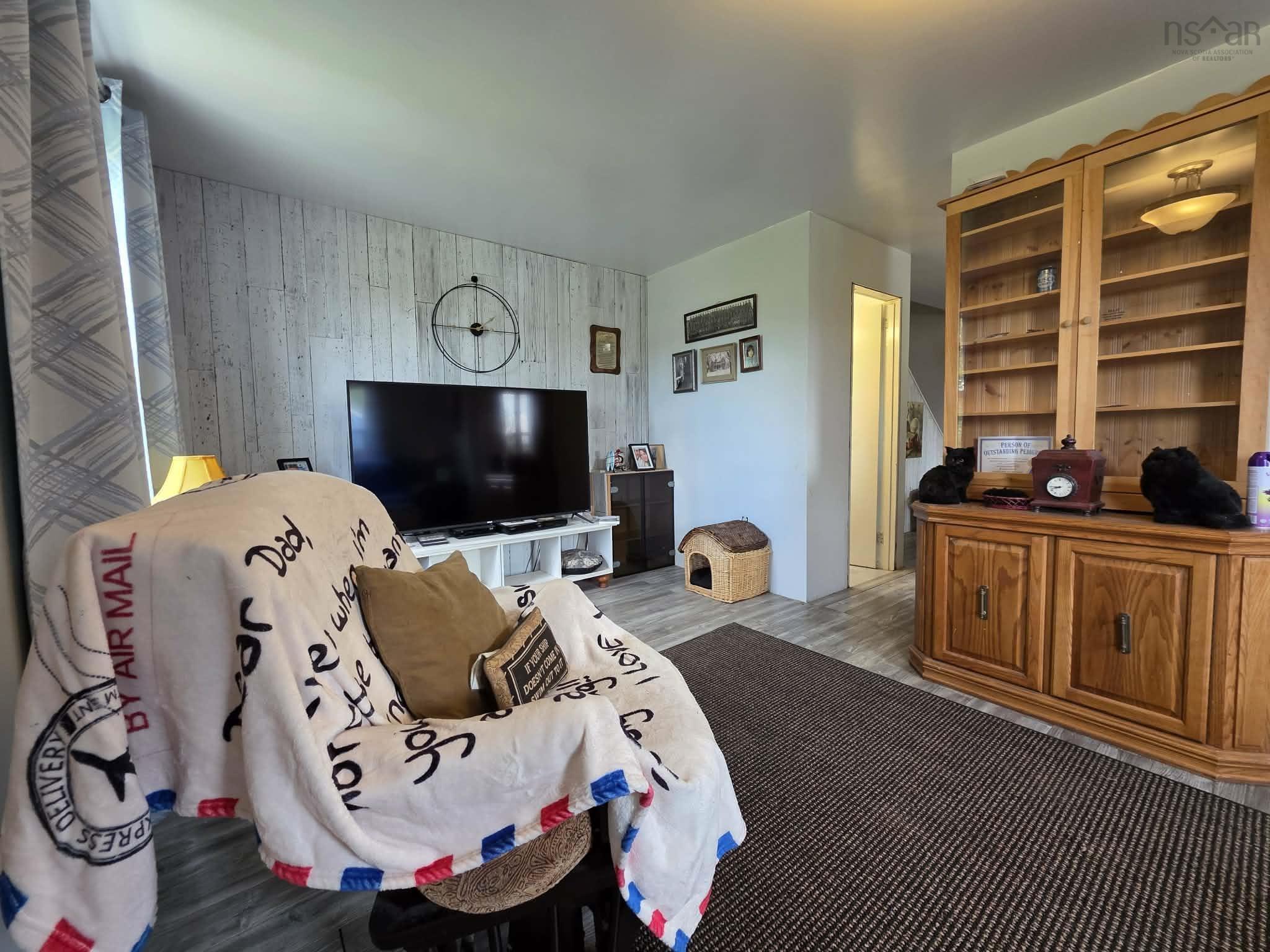 $219,000.00: 1744 Highway 336, Dean