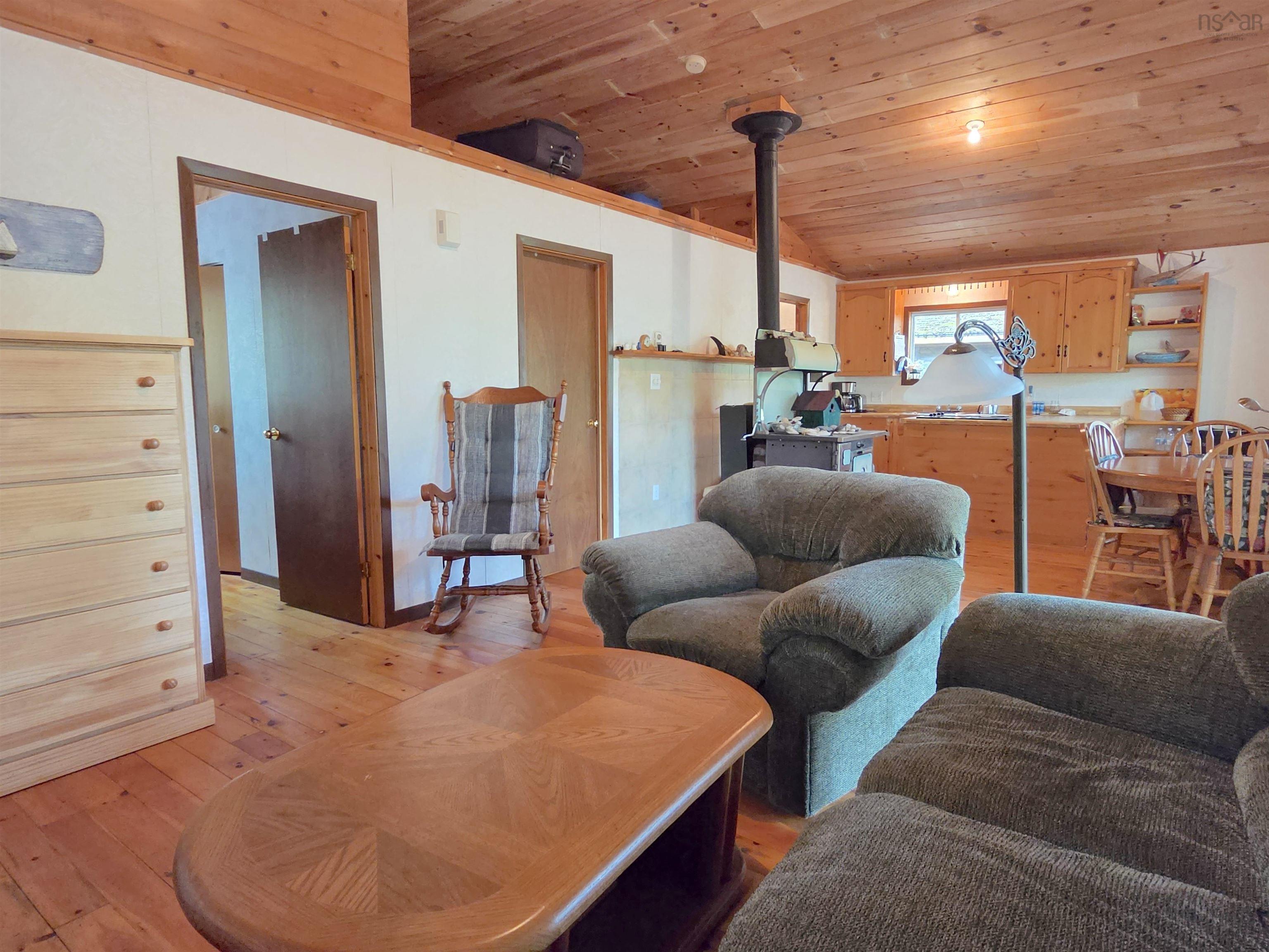 $400,000.00: 90 Pipe Cove Drive, Greenfield