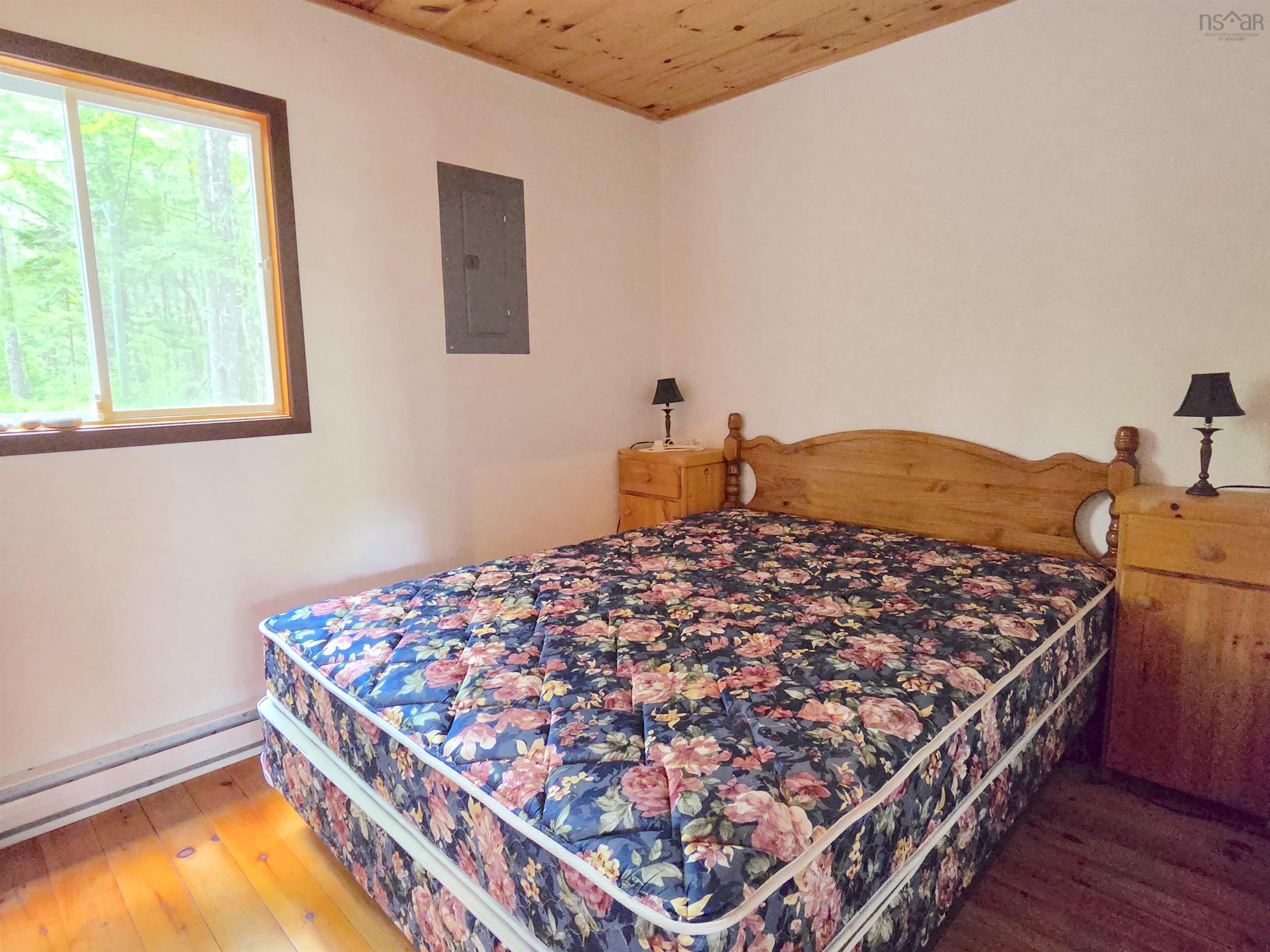 $400,000.00: 90 Pipe Cove Drive, Greenfield