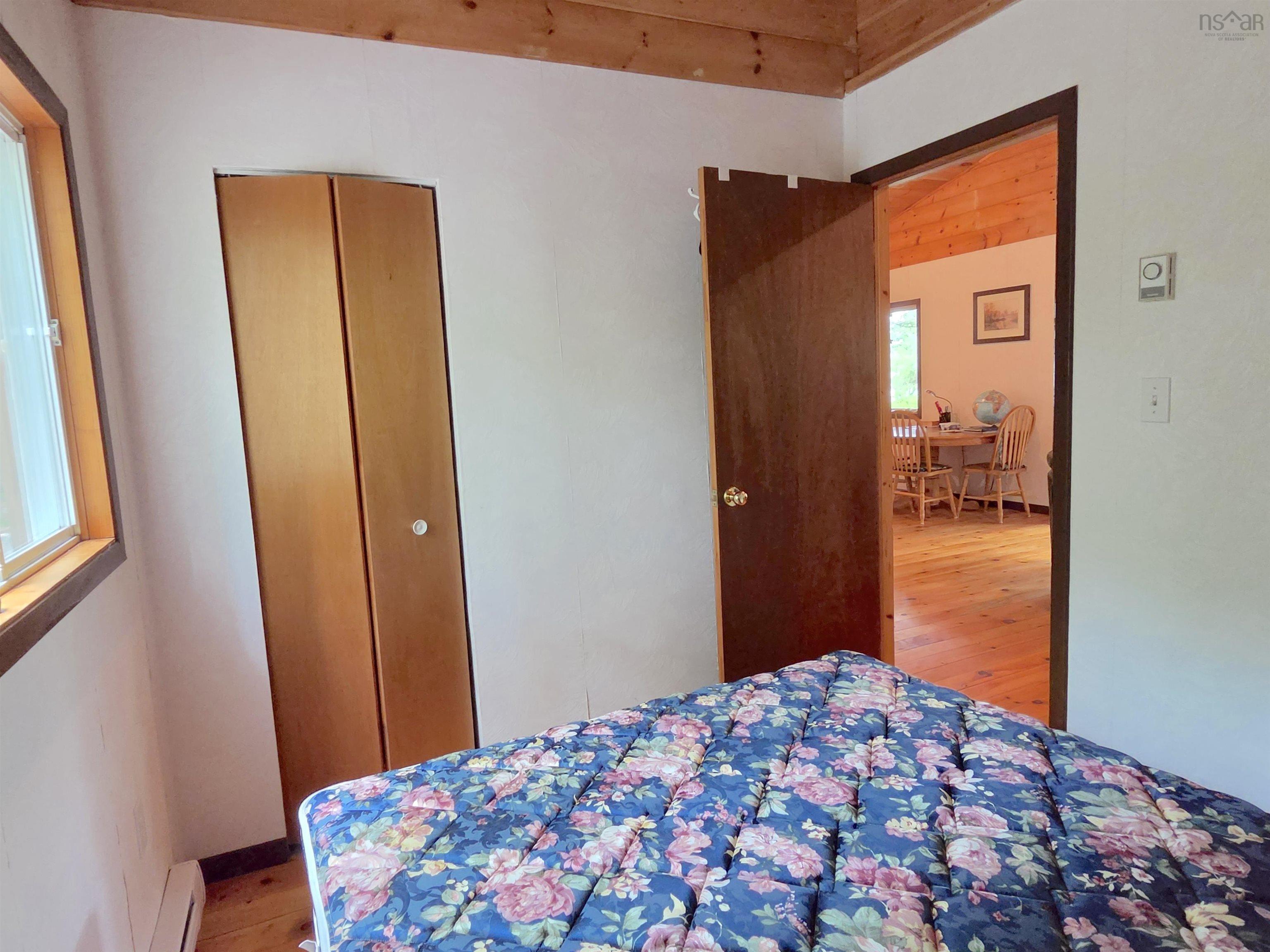 $400,000.00: 90 Pipe Cove Drive, Greenfield