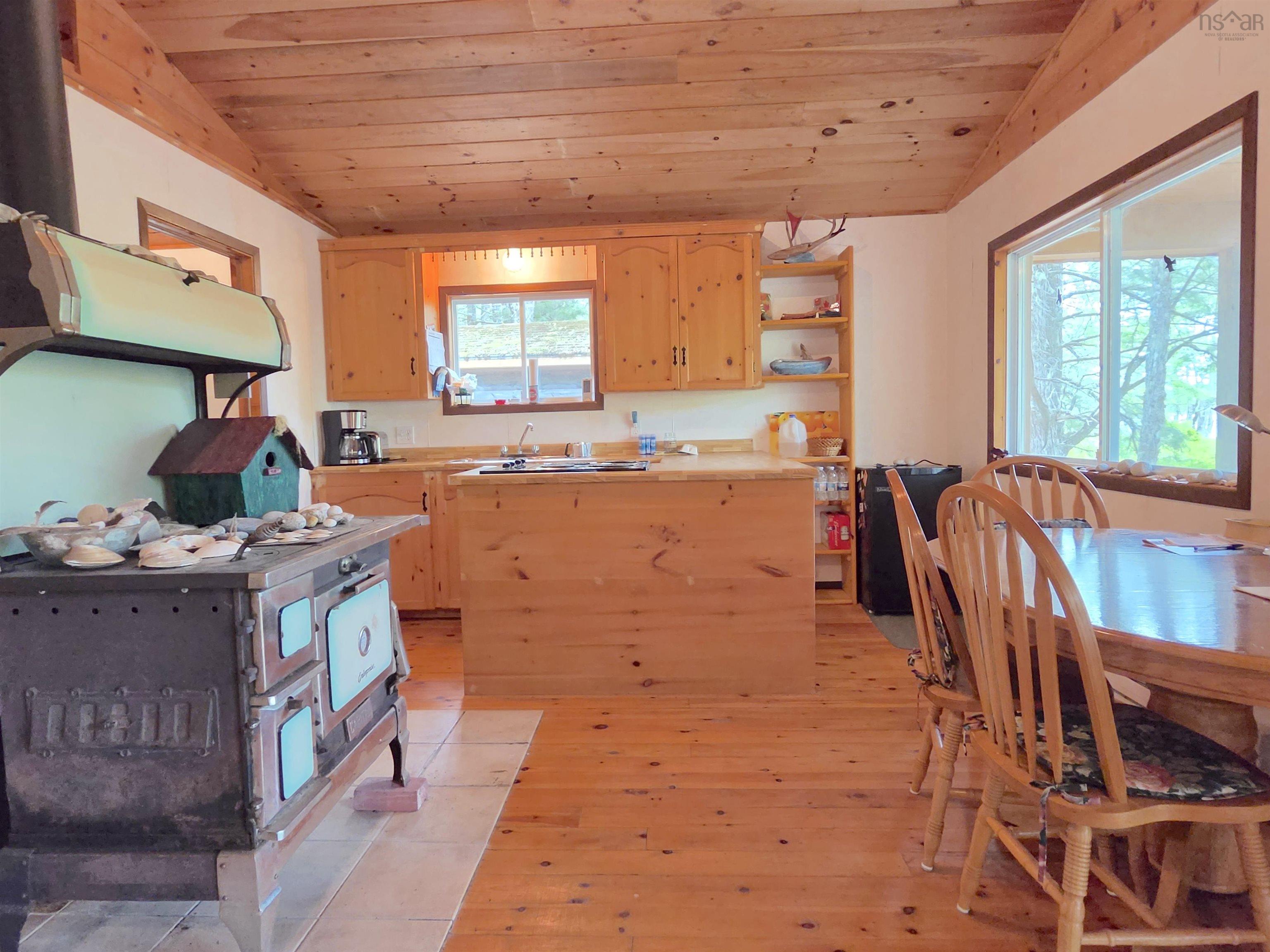 $400,000.00: 90 Pipe Cove Drive, Greenfield