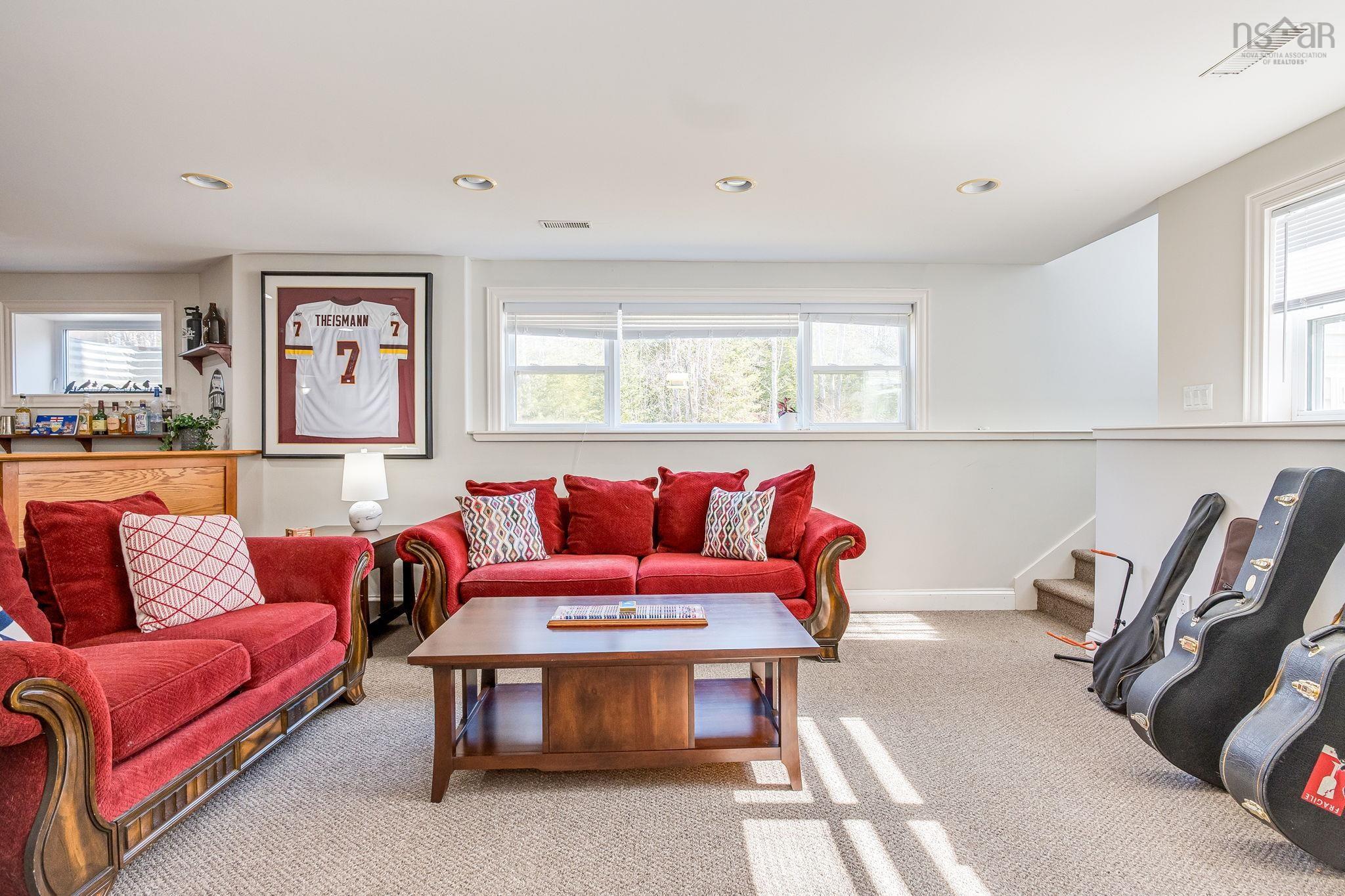$649,900.00: 72 Elmwood Drive, Elmsdale