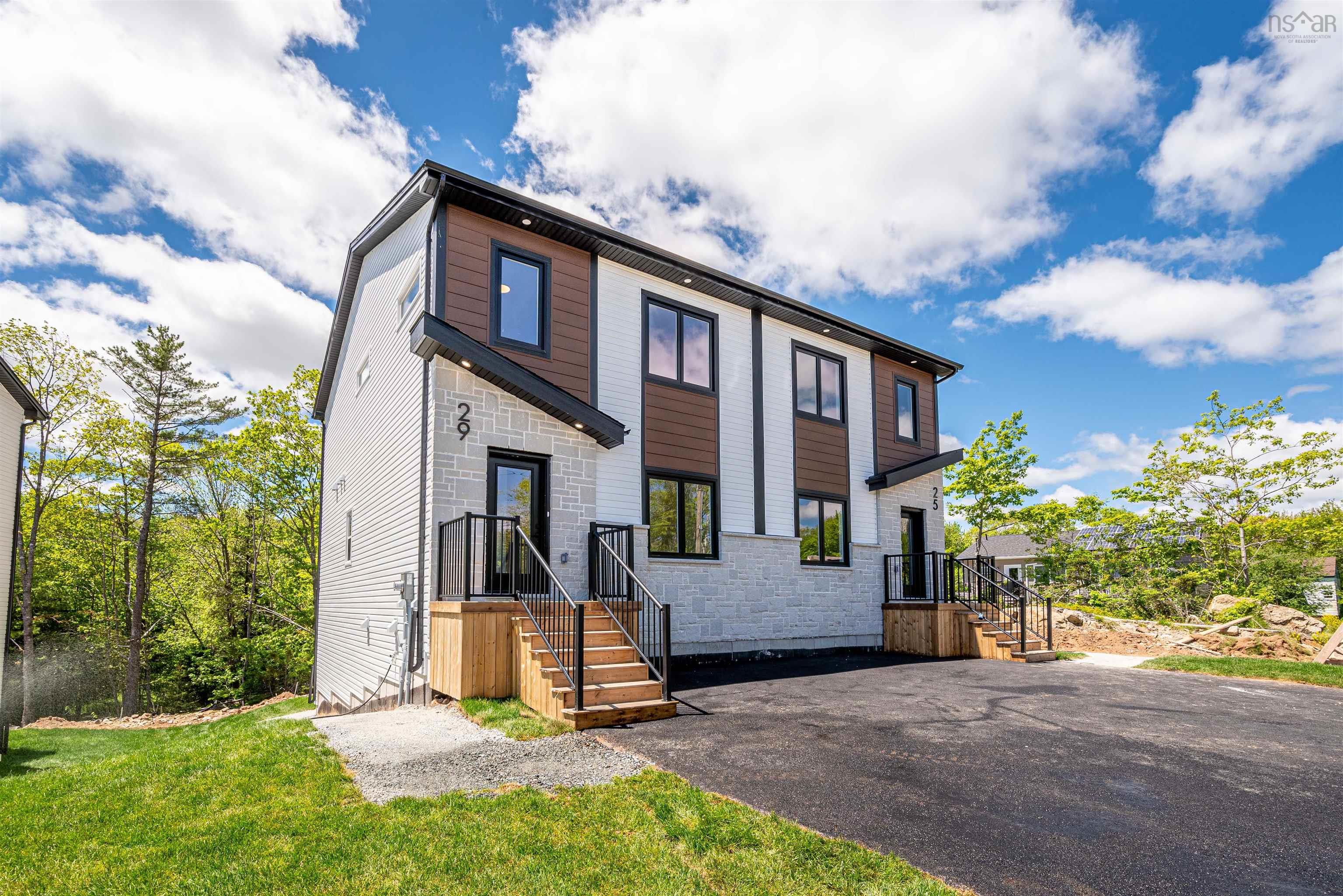 $709,900.00: 27A 196 Honeygold Drive, Halifax