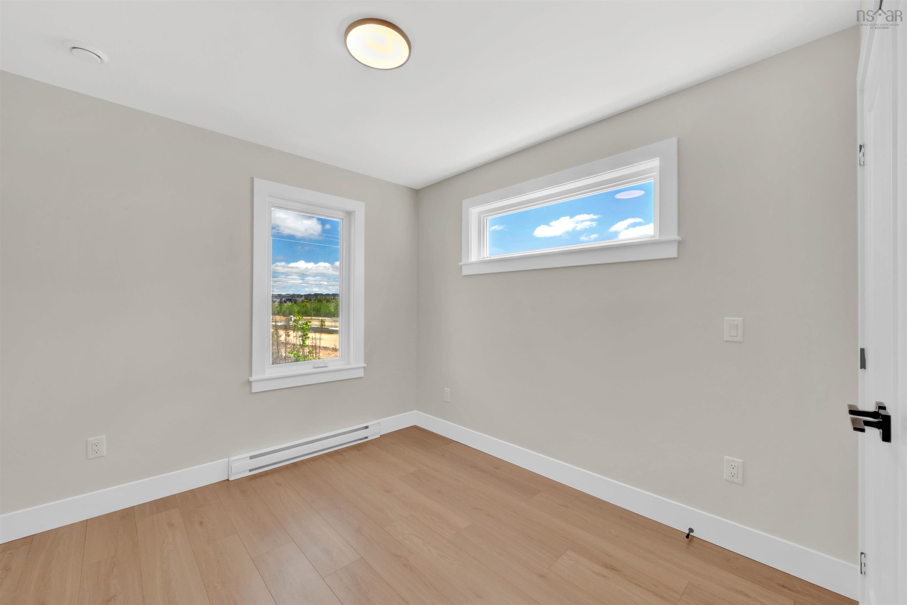 $709,900.00: 28A 202 Honeygold Drive, Halifax