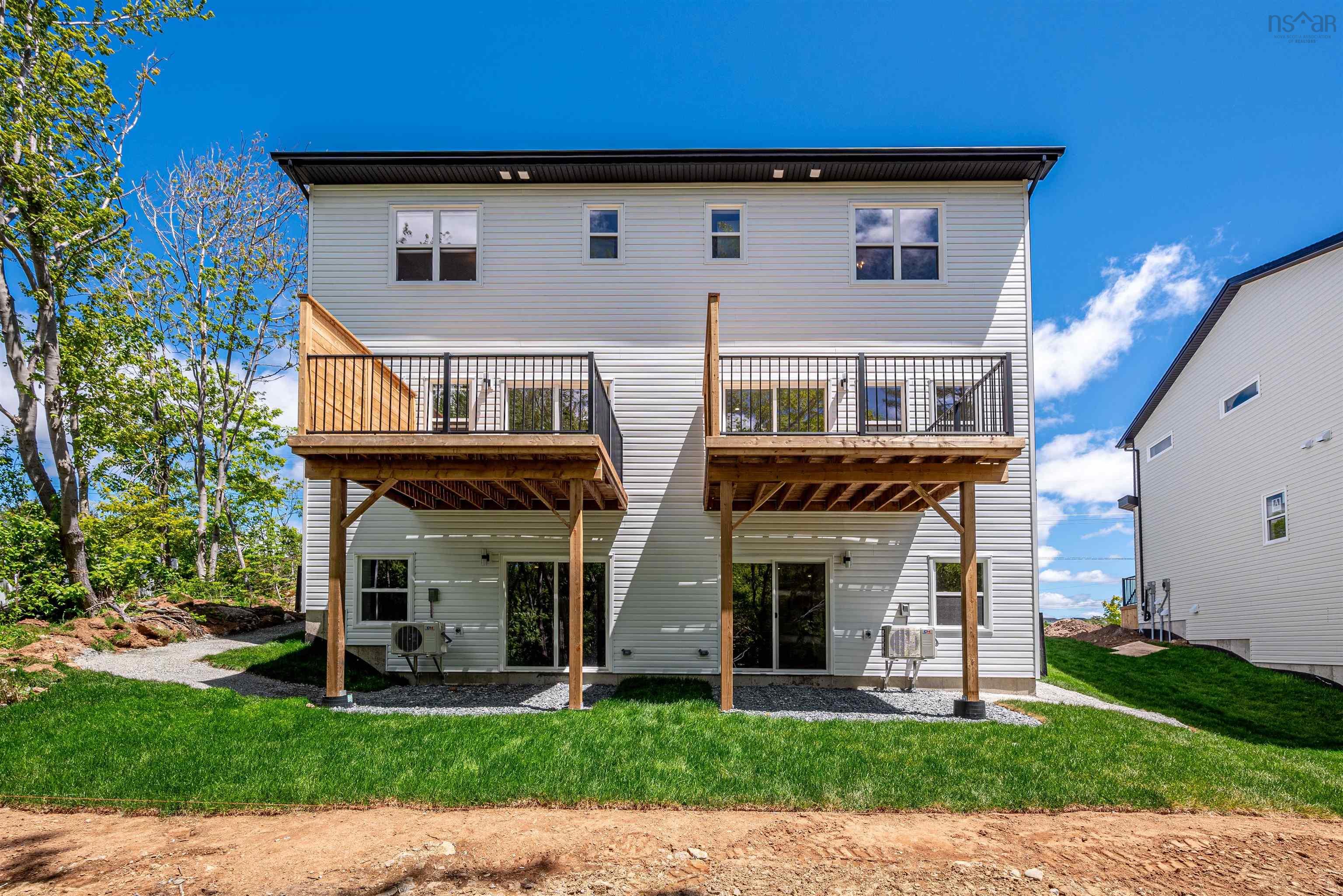 $709,900.00: 28A 202 Honeygold Drive, Halifax