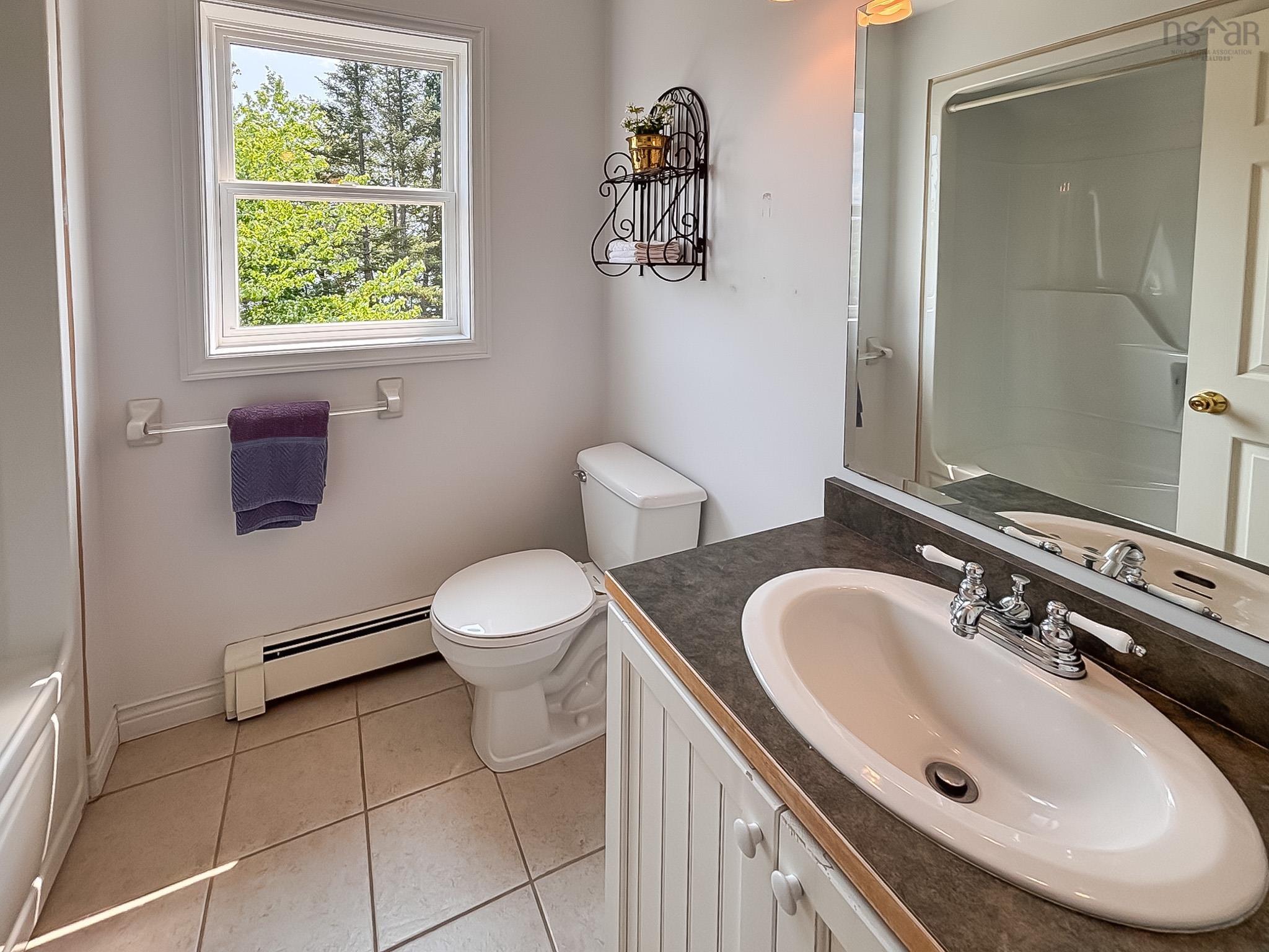 $549,900.00: 6 Stanford Lake Road, Chester