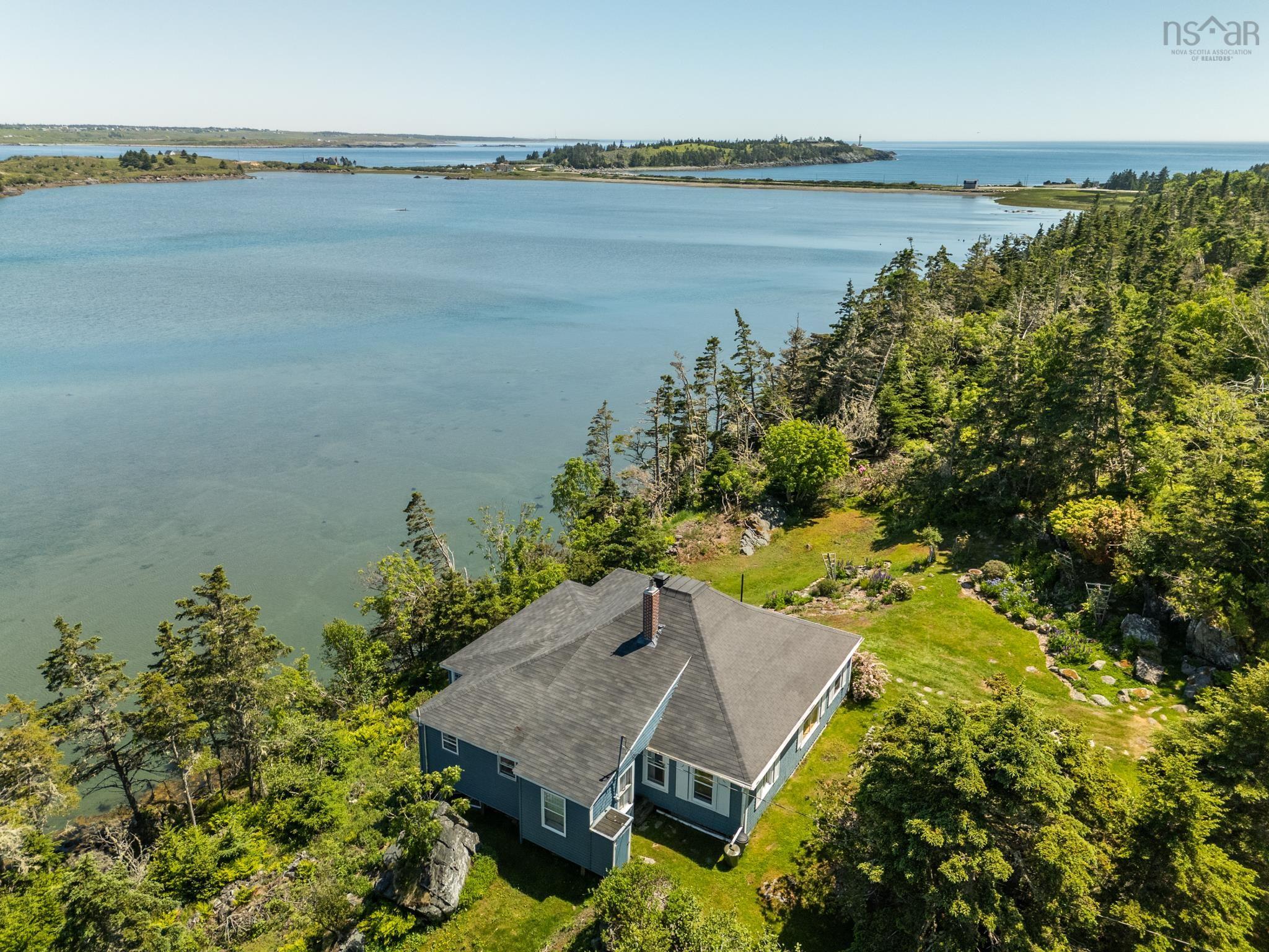 $325,000.00: 1393 Highway 304, Cape Forchu