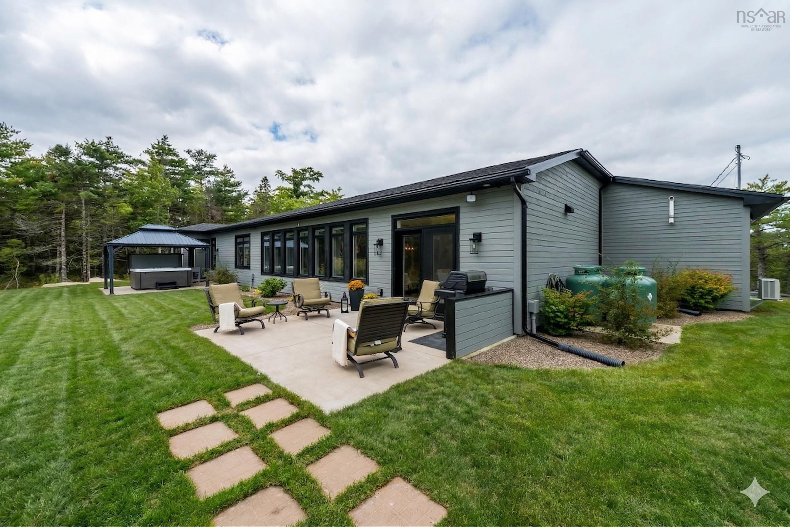 10 Hawkins Drive, Hubley, NS (MLS 202618276)