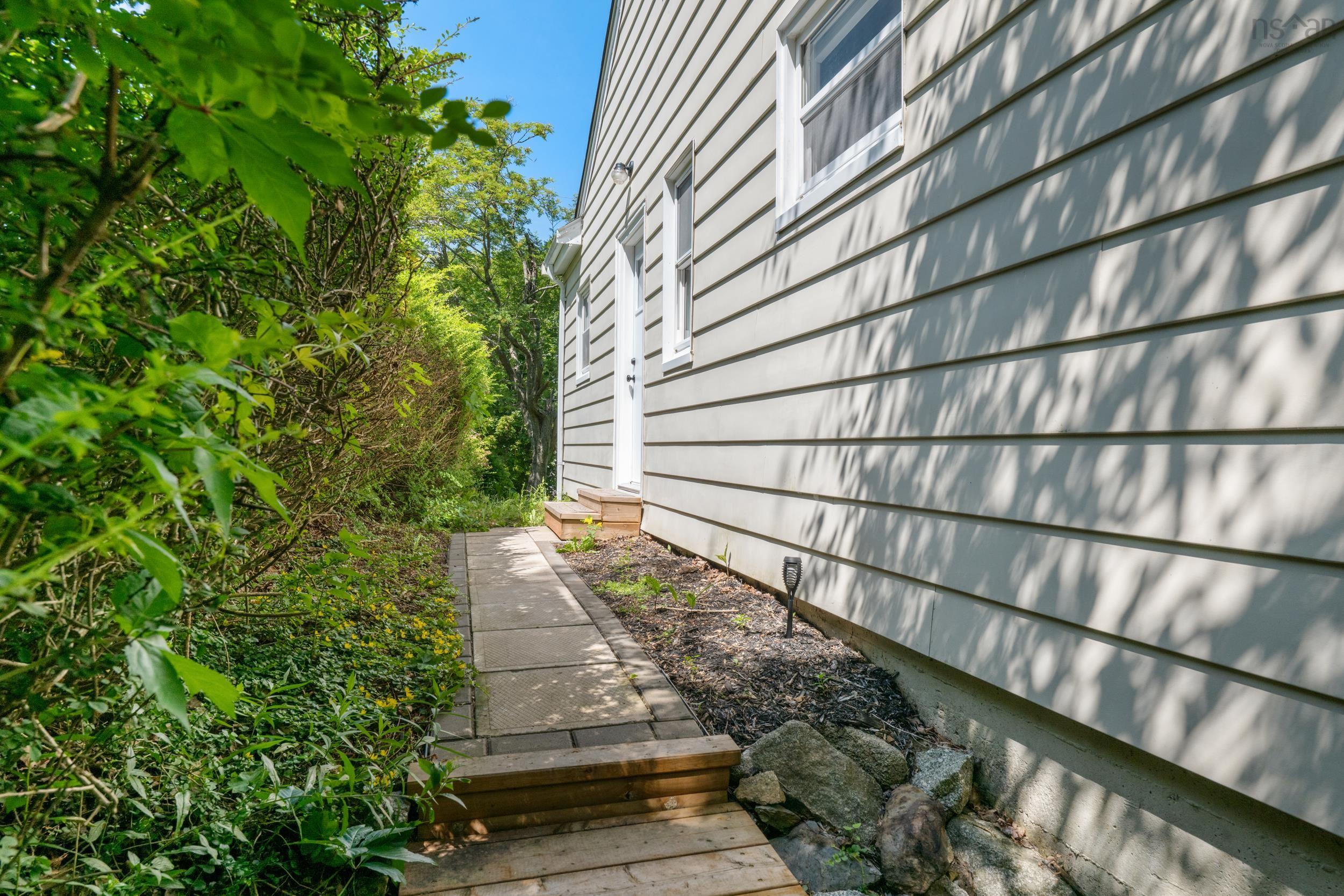 25 Edgehill Road, Halifax, NS (MLS 202618304)