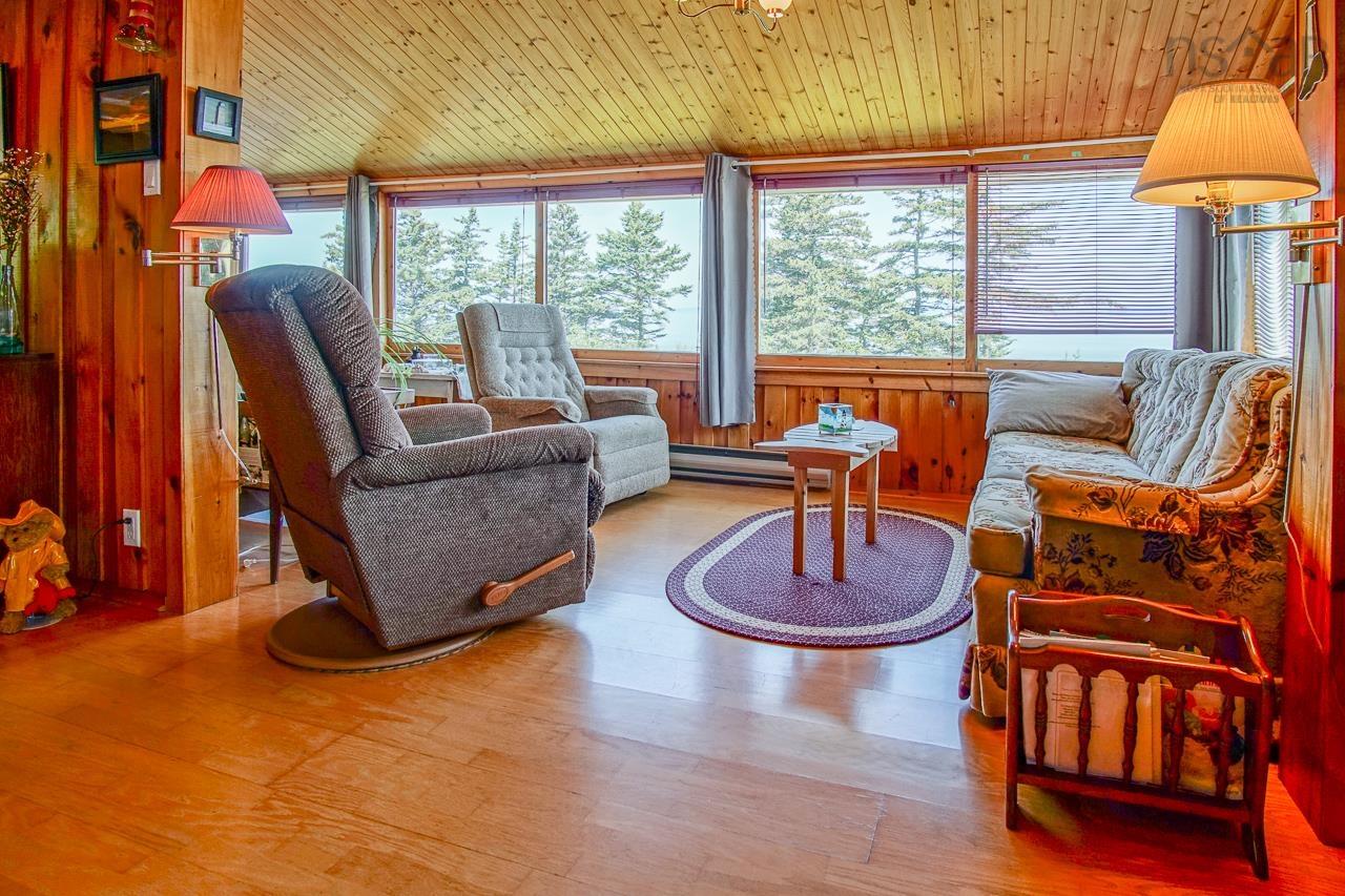 $324,900.00: 4881 Black Rock Road, Black Rock