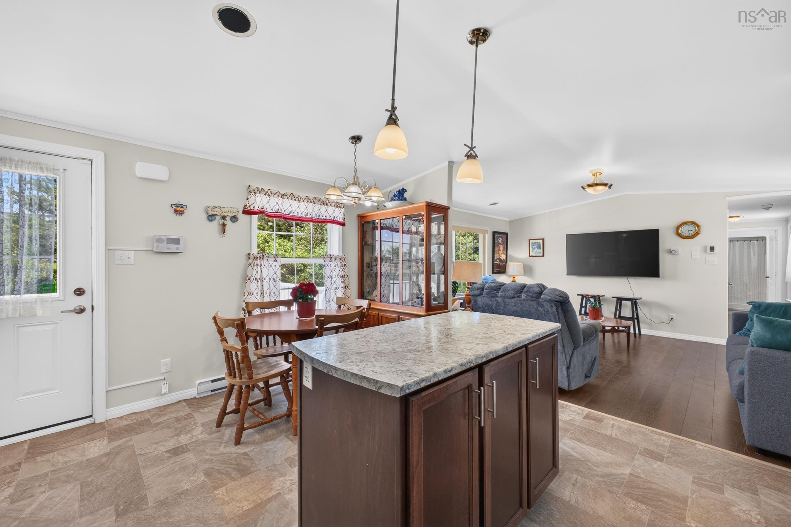 $299,500.00: 5328 Hwy 2 Highway, Bass River