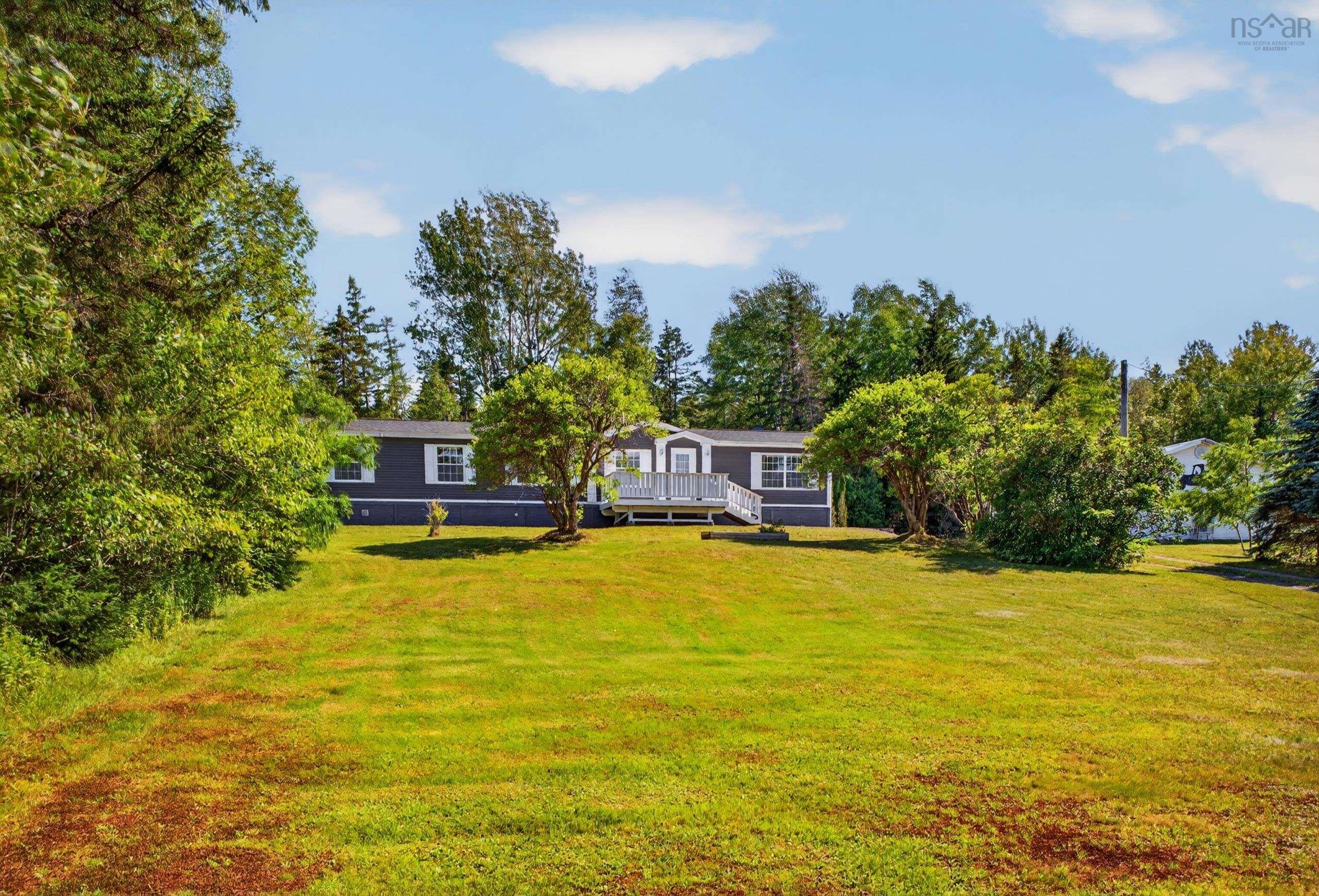 $299,500.00: 5328 Hwy 2 Highway, Bass River