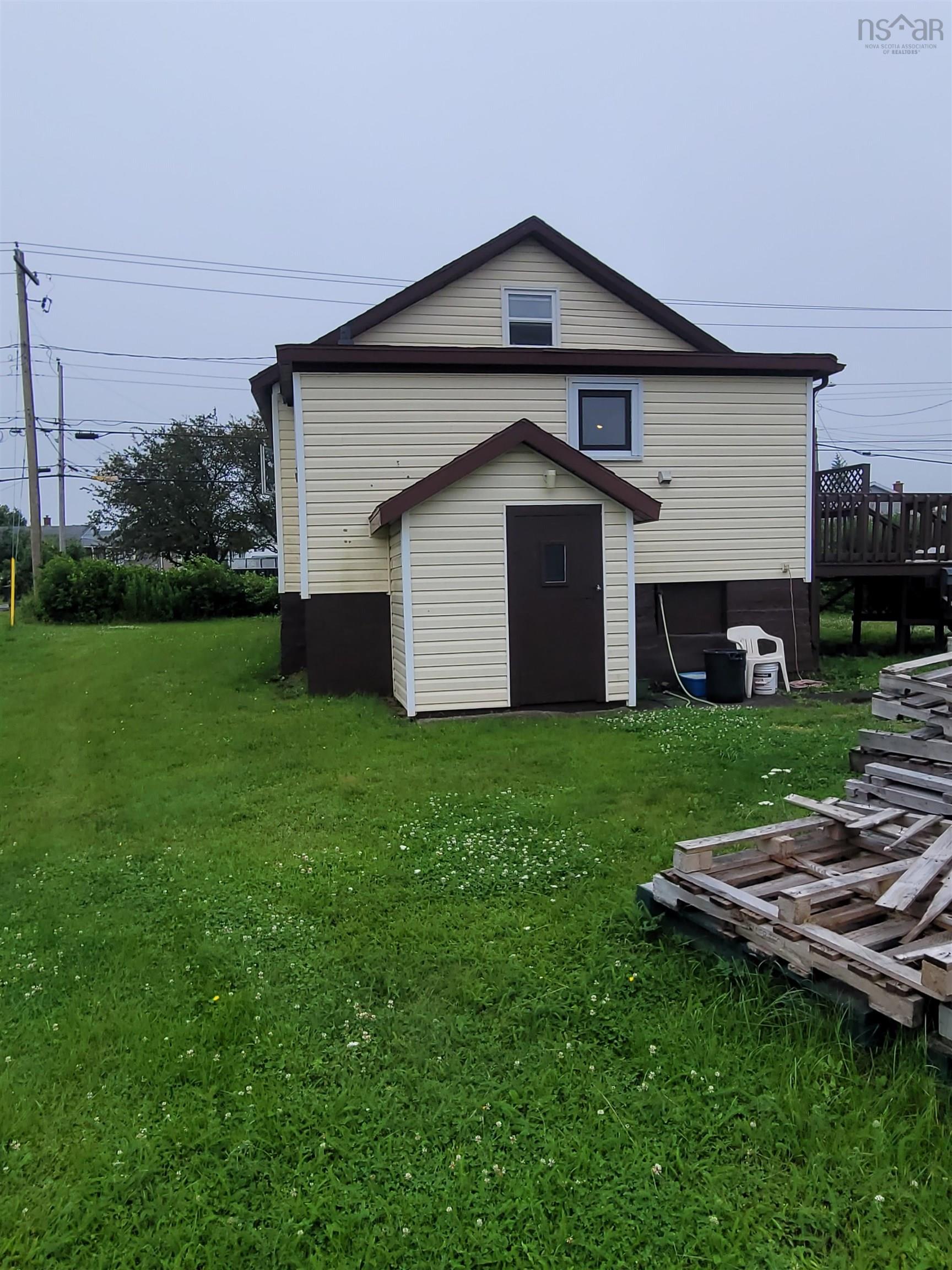$168,000.00: 2 Low Street, Glace Bay