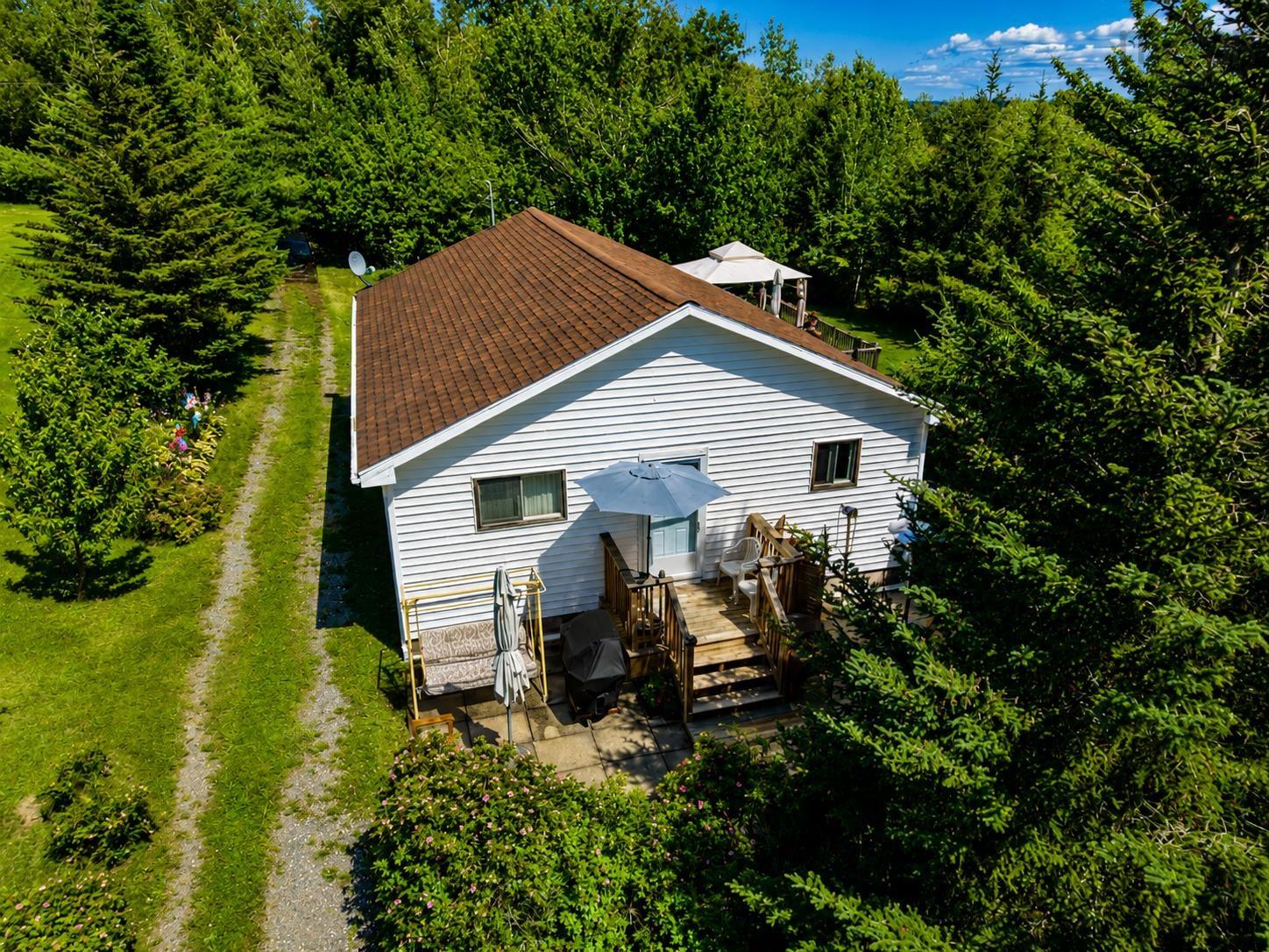 $269,900.00: 36 Brownell Lane, Amherst Shore