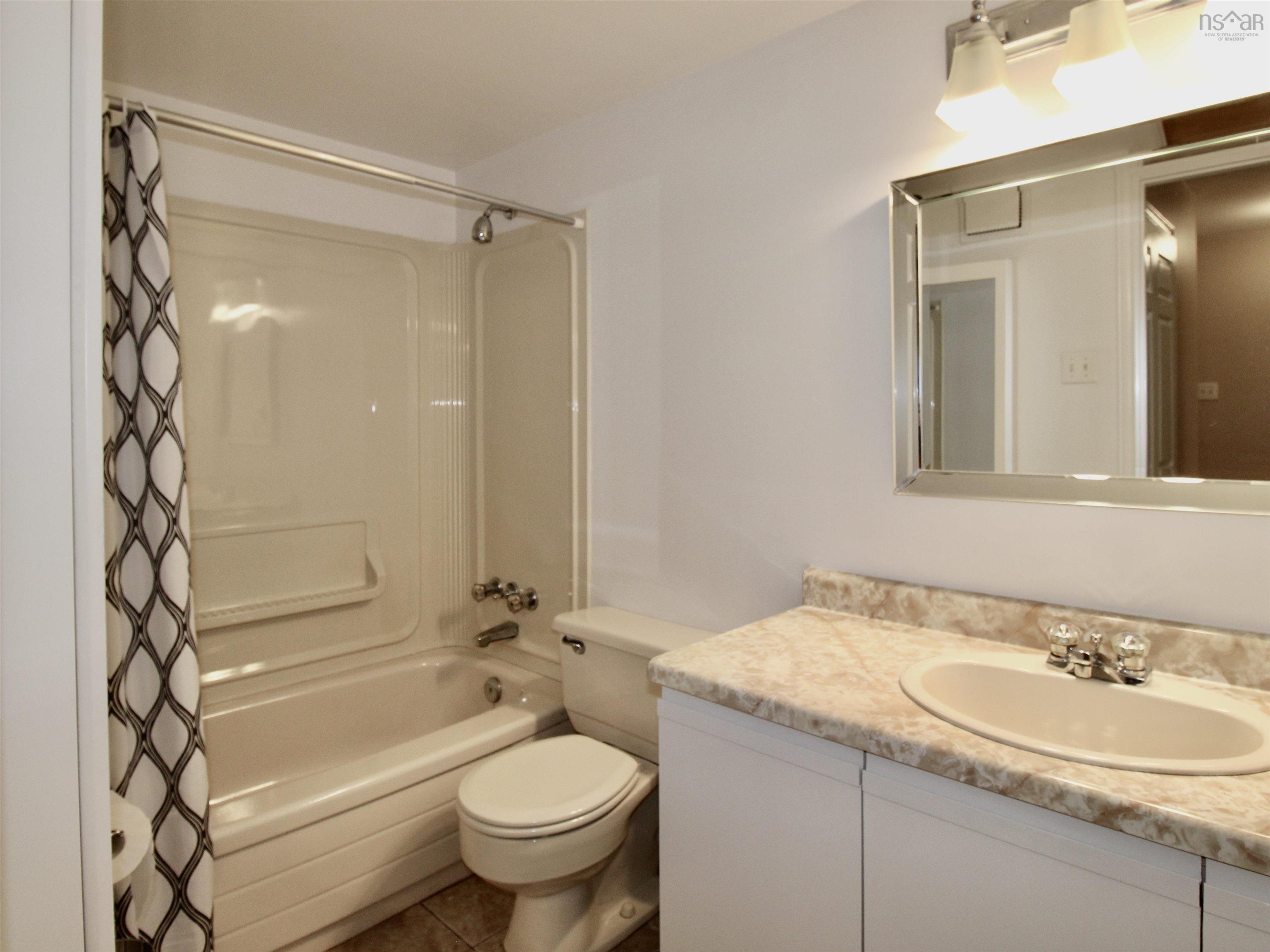 $252,500.00: 102 63 Farnham Gate Road, Halifax