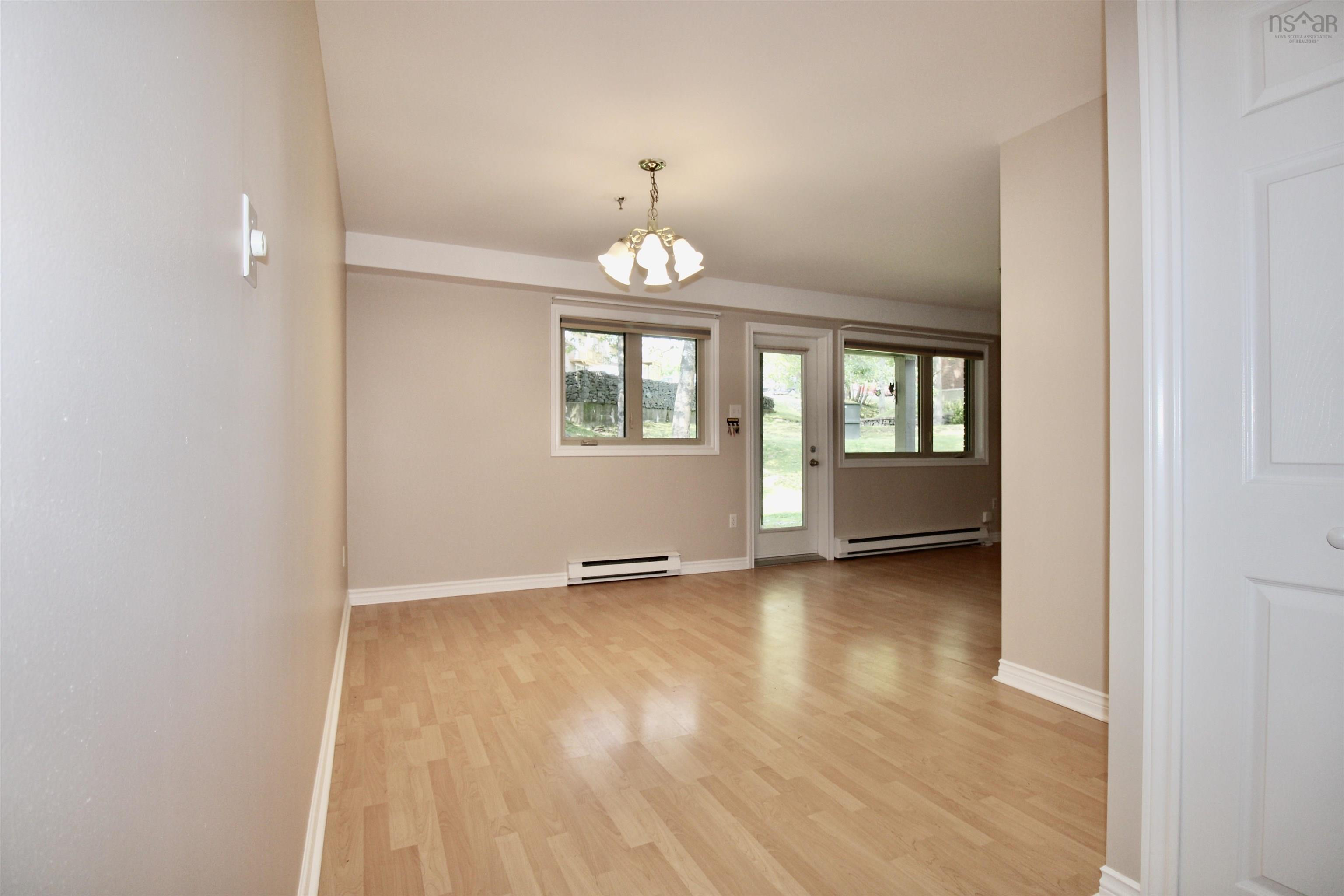 $252,500.00: 102 63 Farnham Gate Road, Halifax