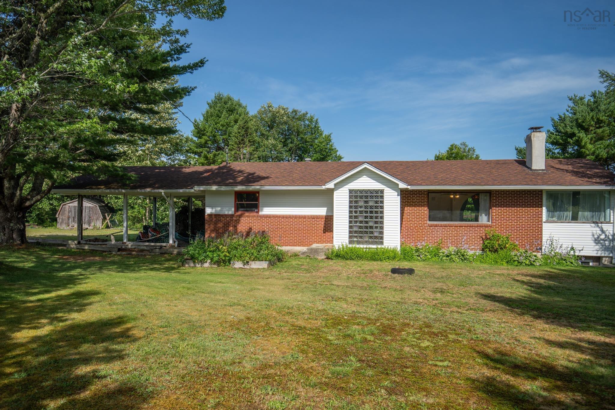 $294,000.00: 2357 Highway 203 East Kemptville, East Kemptville