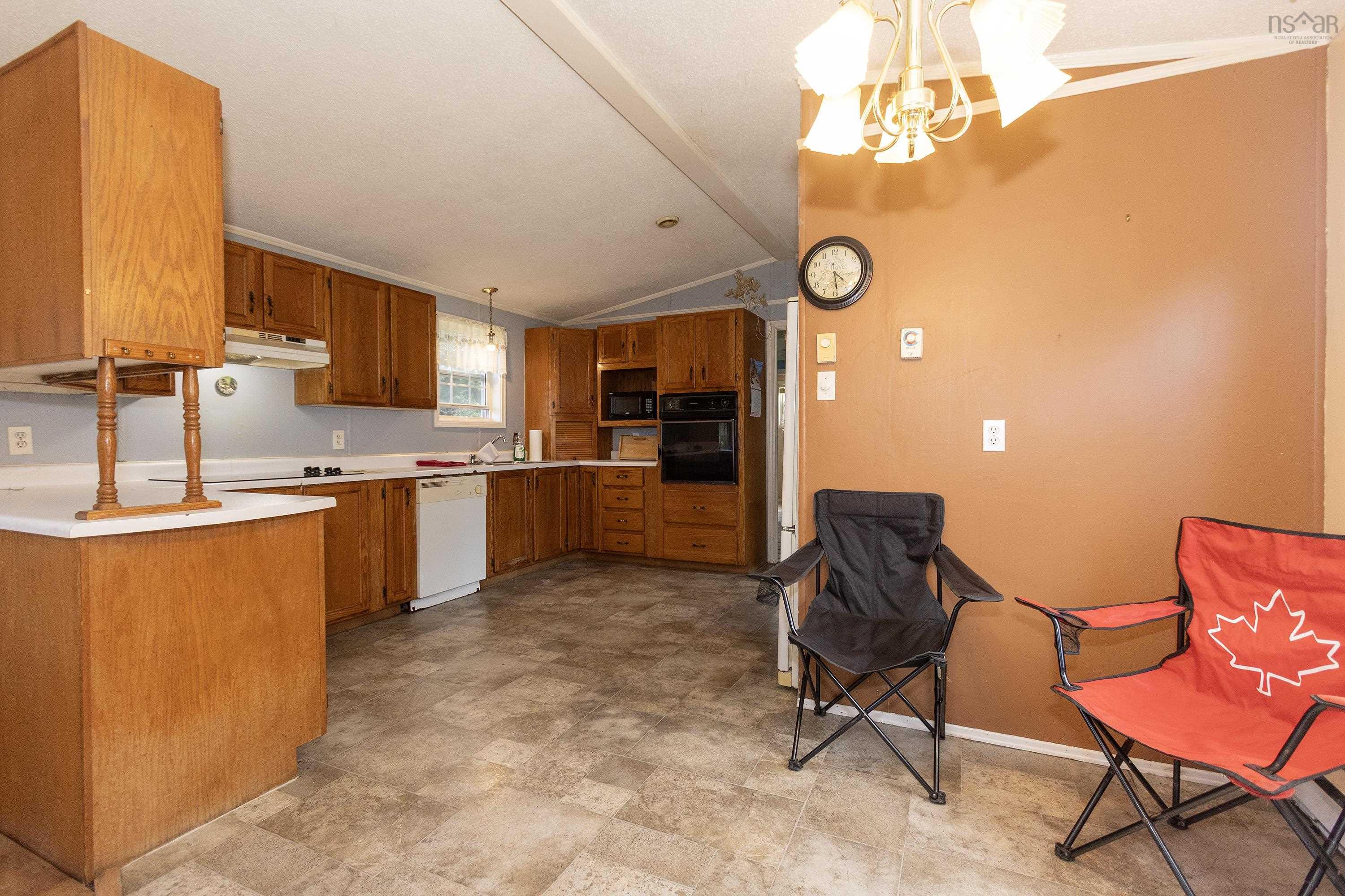 $114,900.00: 19 Kimberly Court, Amherst