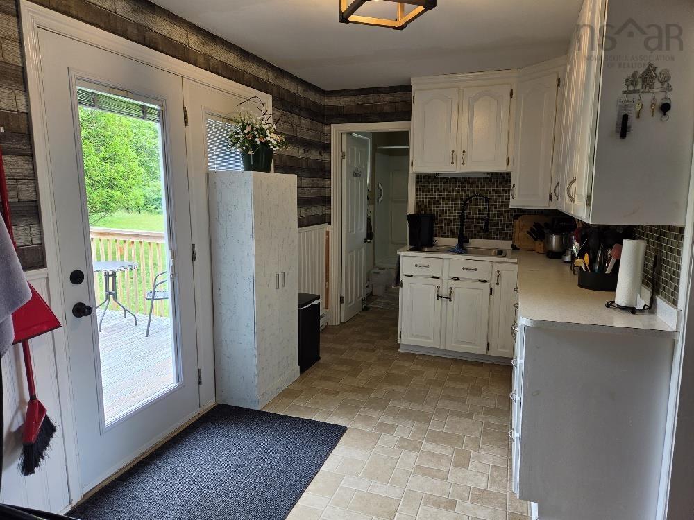 $299,900.00: 223 Salmon River Road, Valley