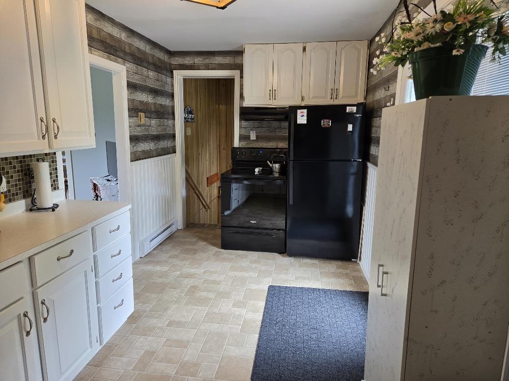$299,900.00: 223 Salmon River Road, Valley