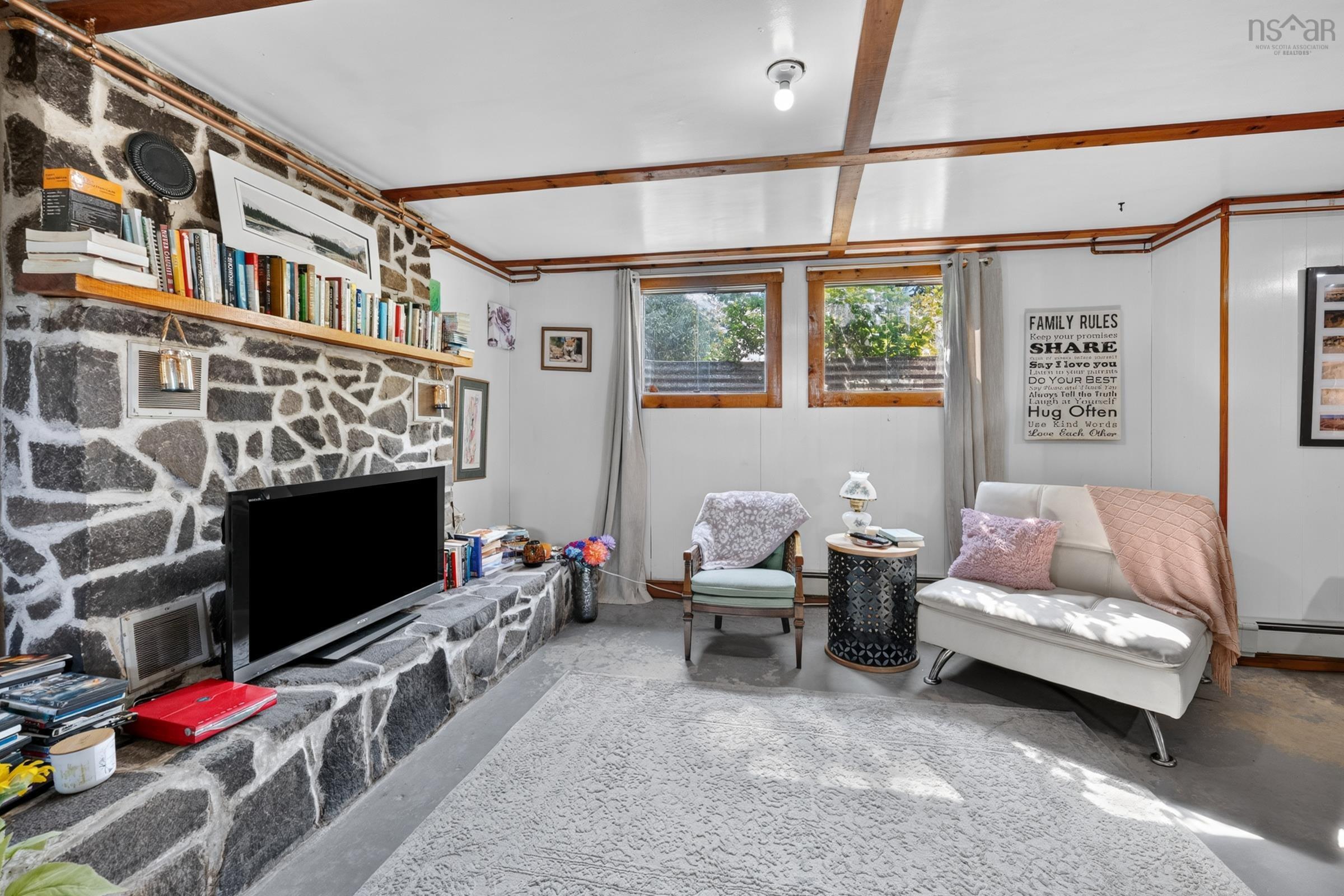 $499,900.00: 190 Highway 303, Conway
