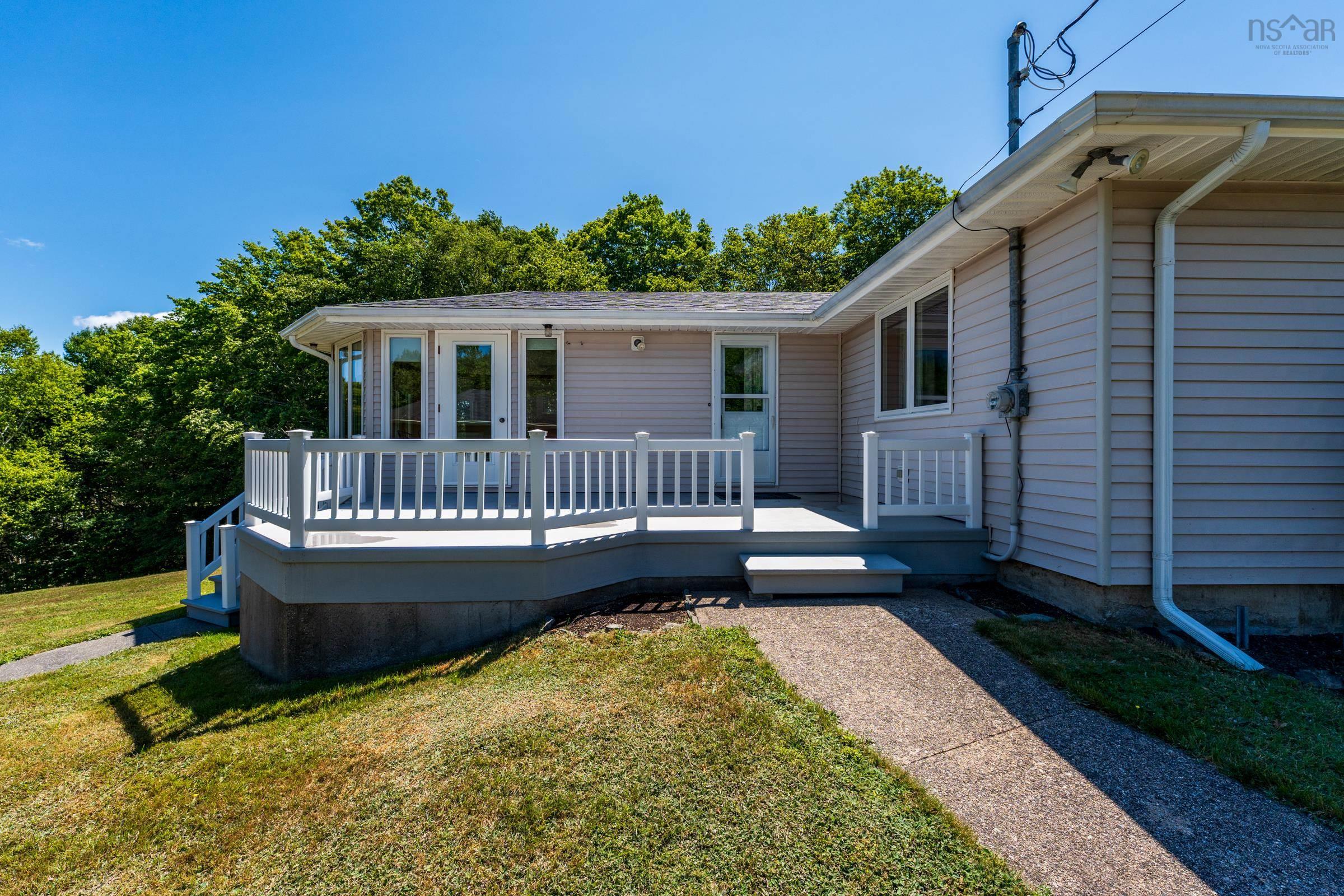 $499,900.00: 1729 Riverside Road, St. Bernard