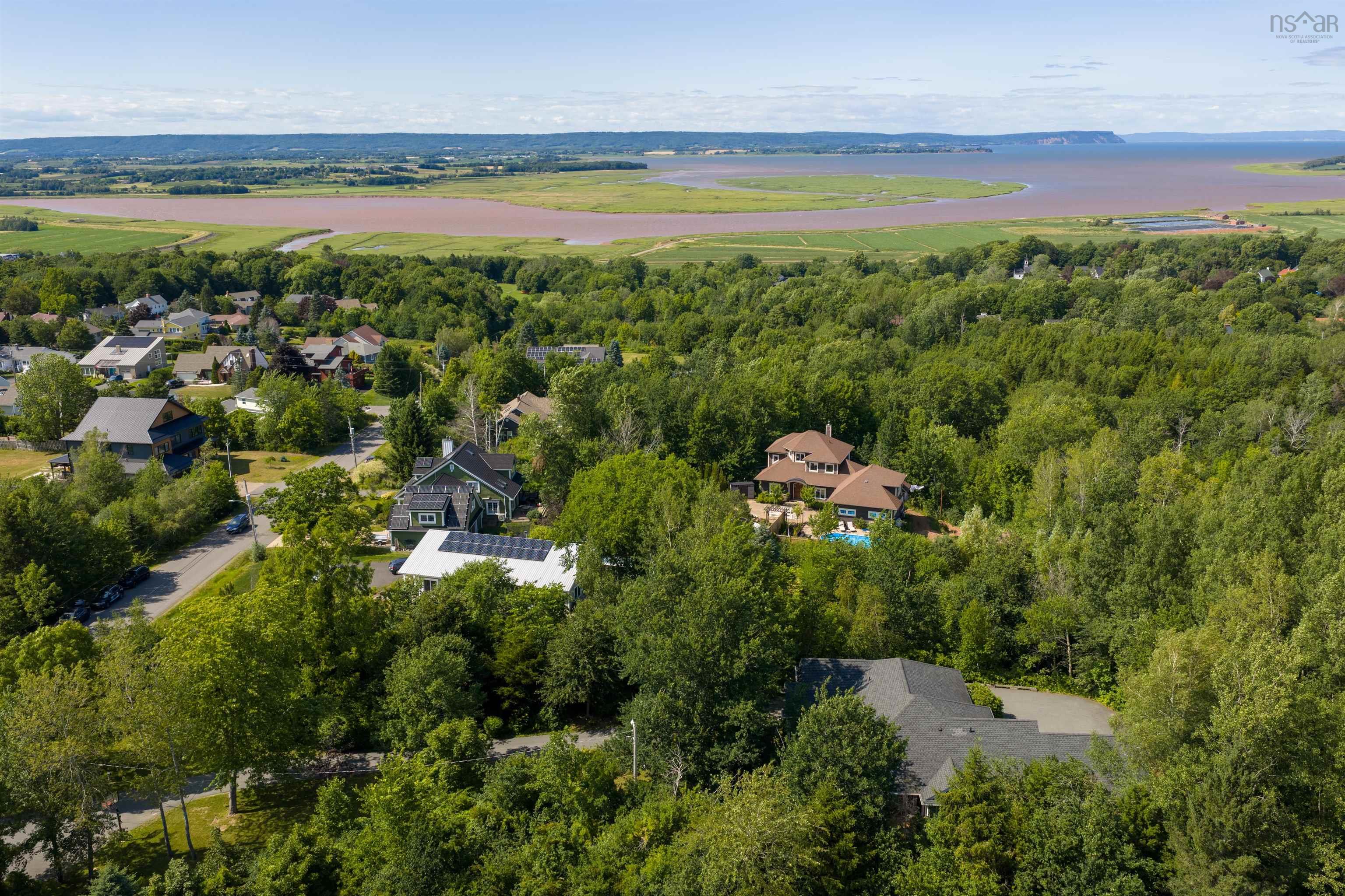 $1,275,000.00: 149 Orchard Avenue, Wolfville