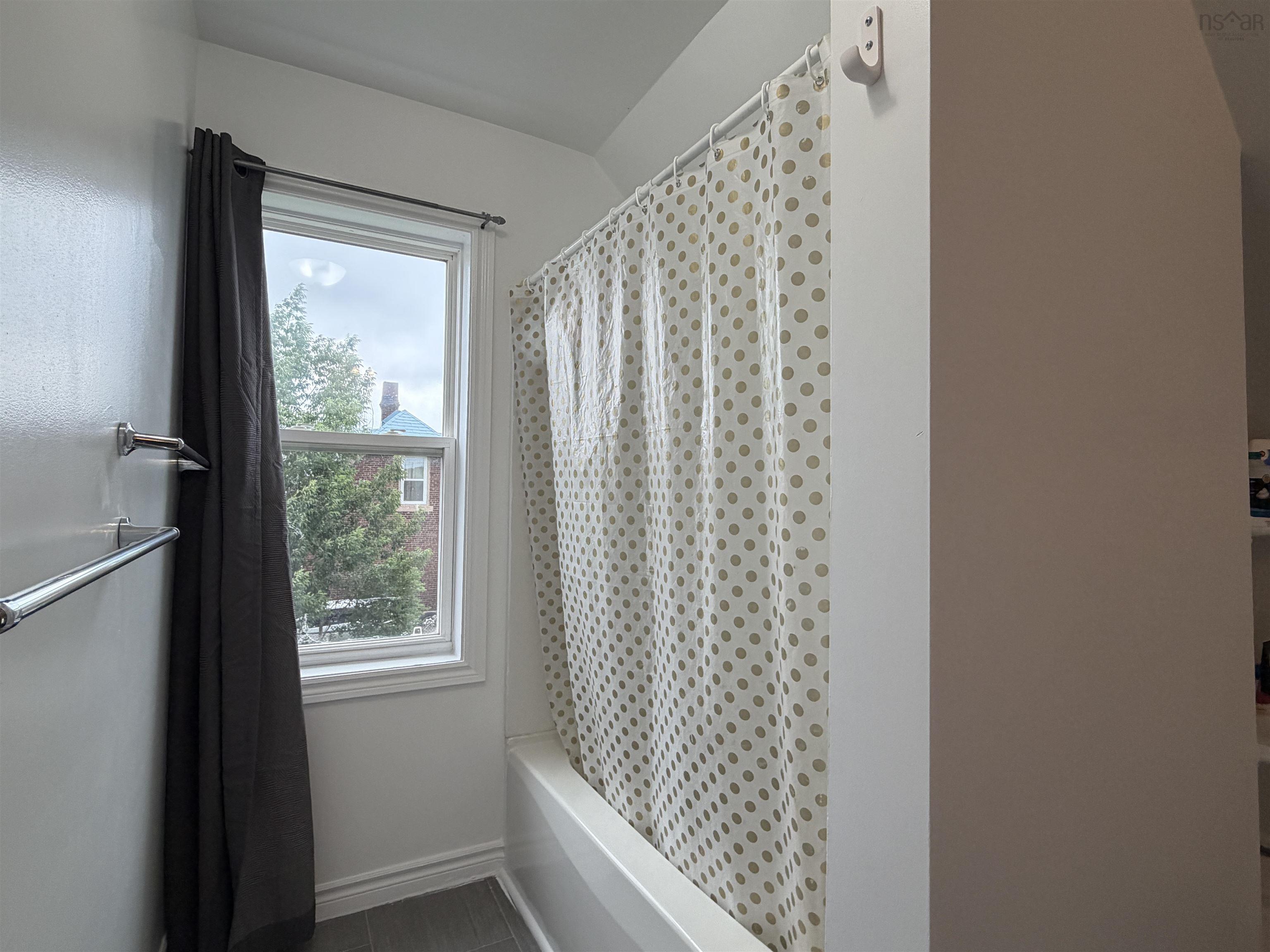 $224,900.00: 471 South Albert Street, New Glasgow