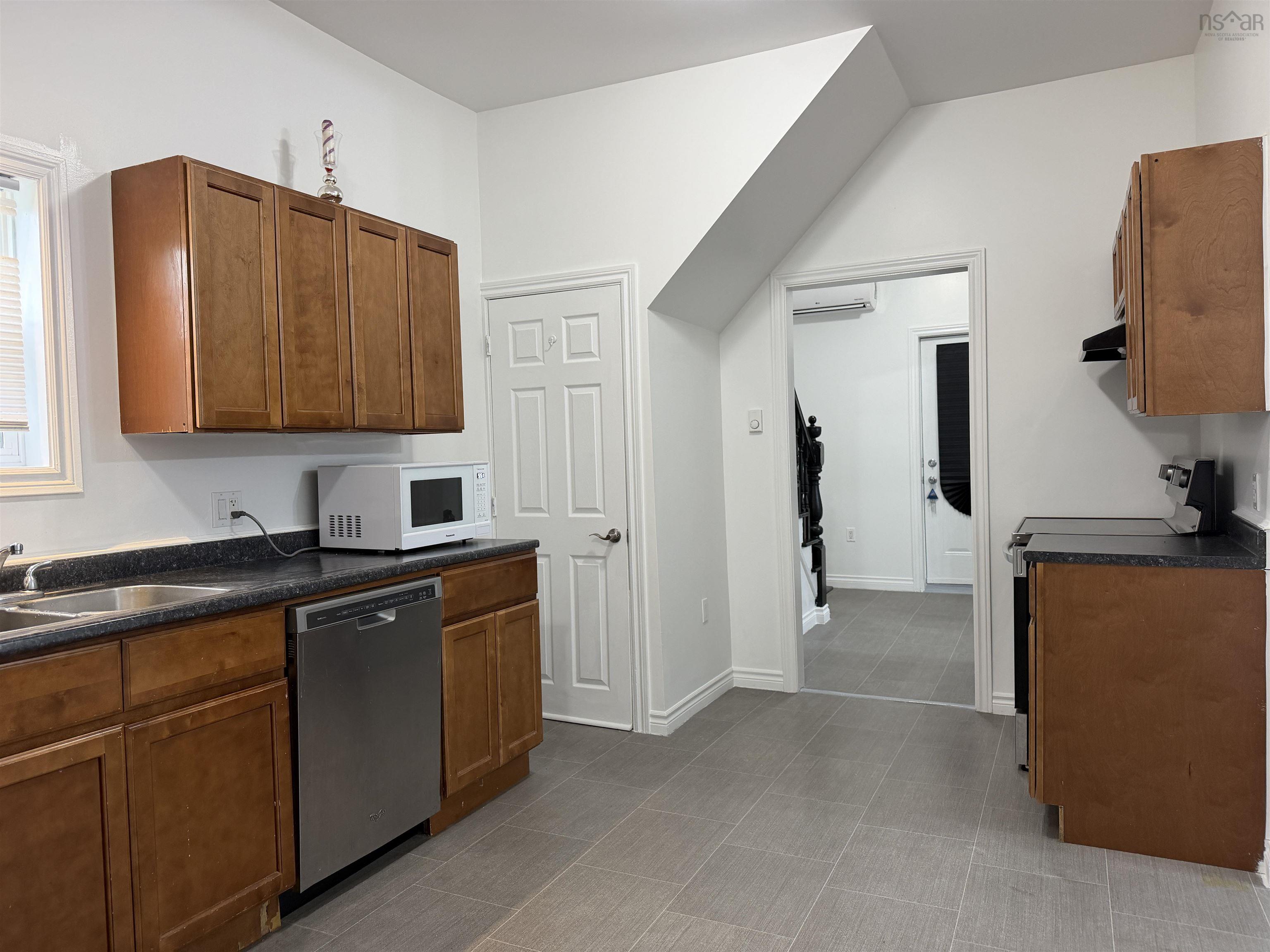 $224,900.00: 471 South Albert Street, New Glasgow