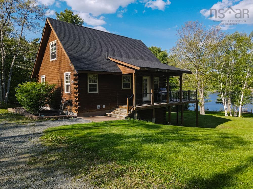 $698,500.00: 202 Lakecrest Drive, Mount Uniacke