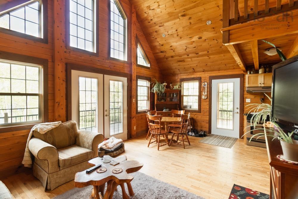 $698,500.00: 202 Lakecrest Drive, Mount Uniacke