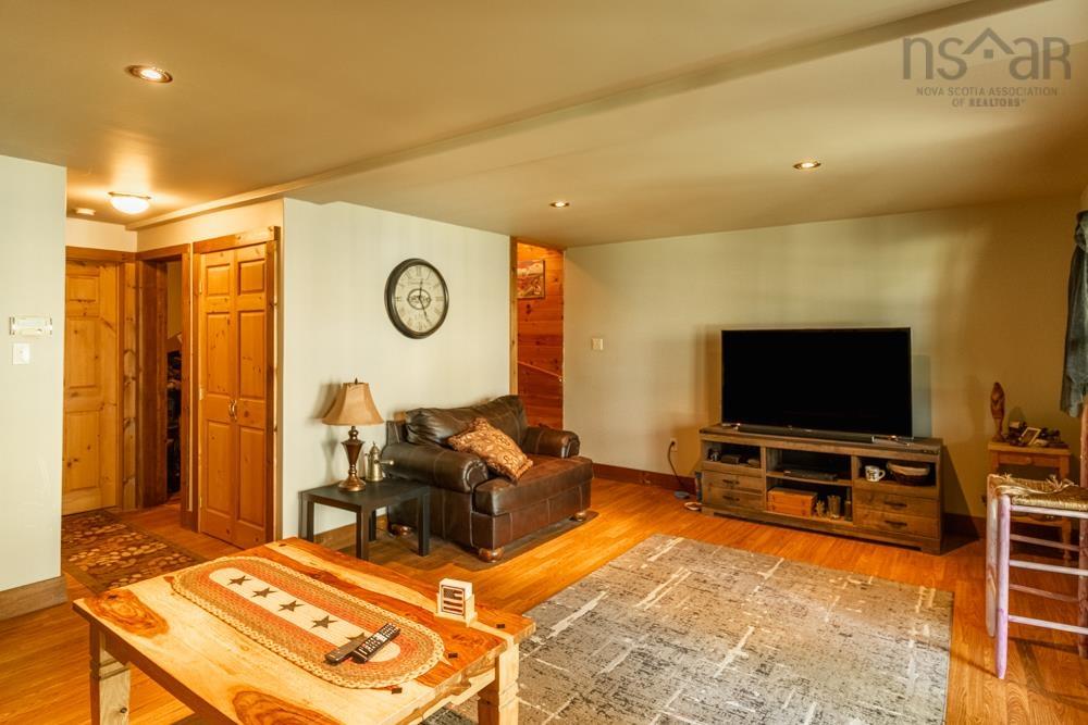 $698,500.00: 202 Lakecrest Drive, Mount Uniacke