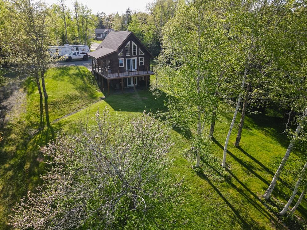 $698,500.00: 202 Lakecrest Drive, Mount Uniacke