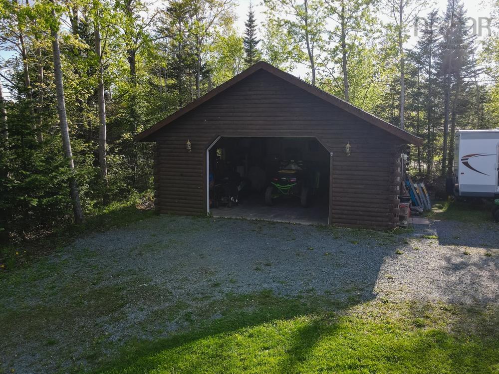 $698,500.00: 202 Lakecrest Drive, Mount Uniacke