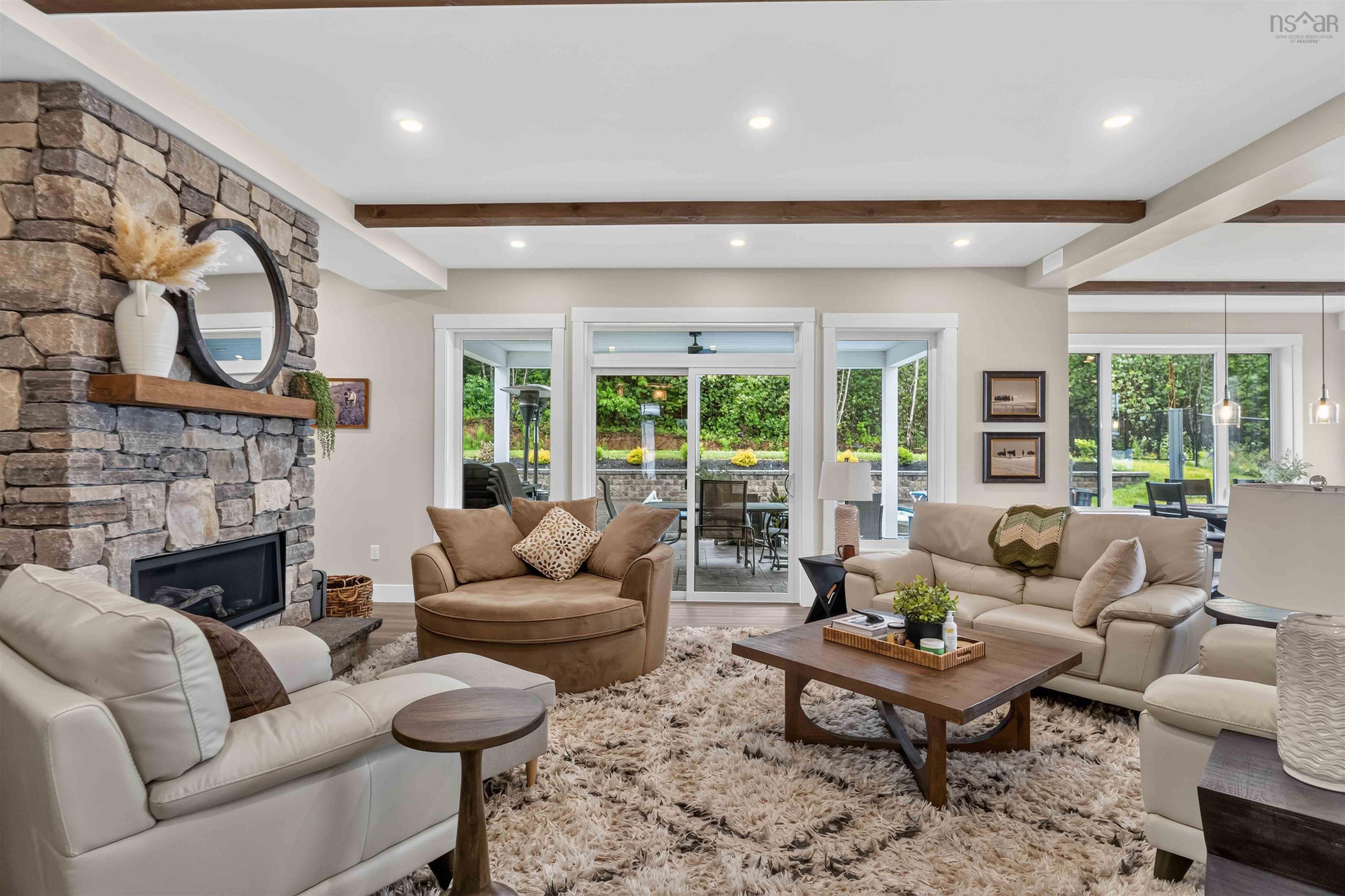 $1,425,000.00: 10 Heron Drive, Canaan