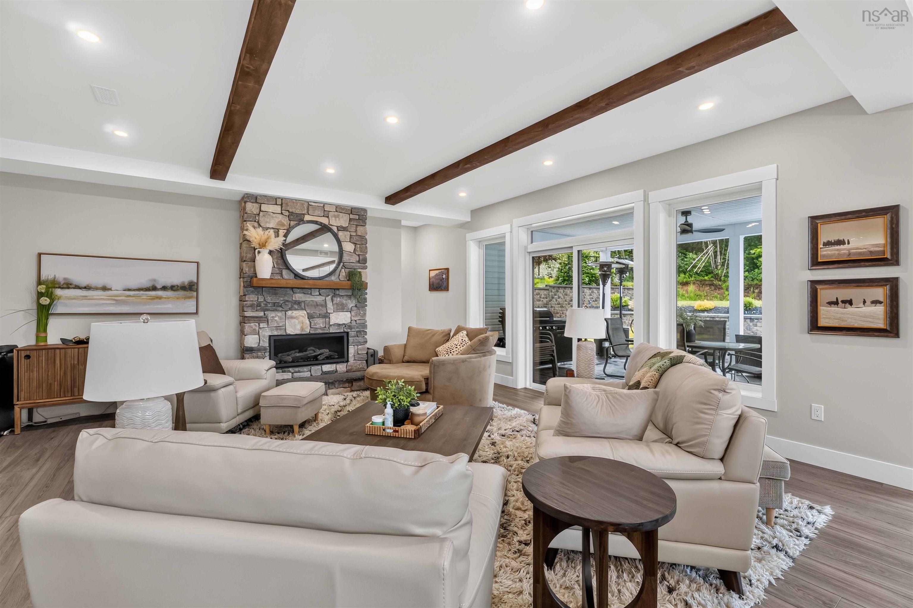 $1,425,000.00: 10 Heron Drive, Canaan