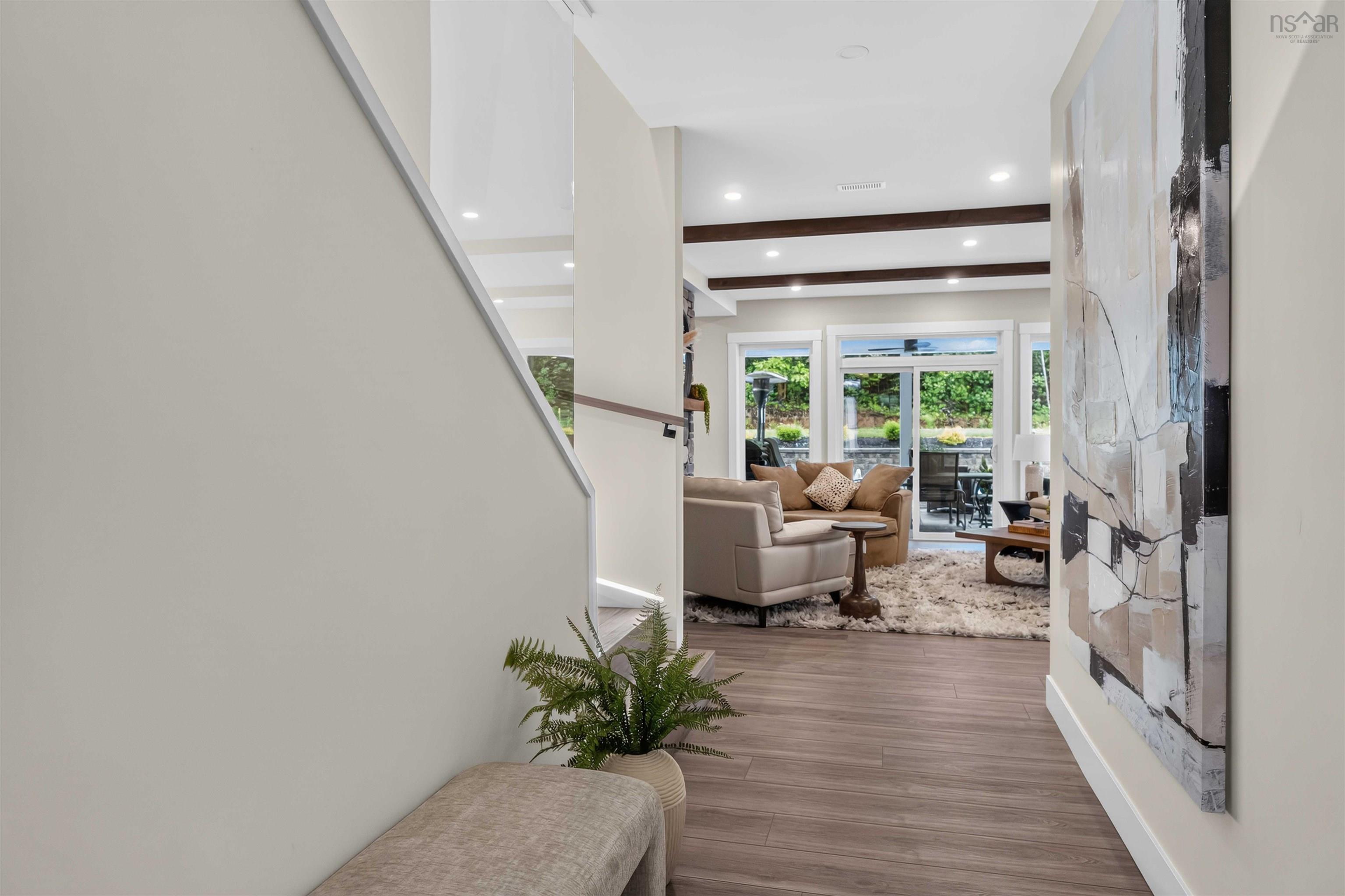 $1,425,000.00: 10 Heron Drive, Canaan