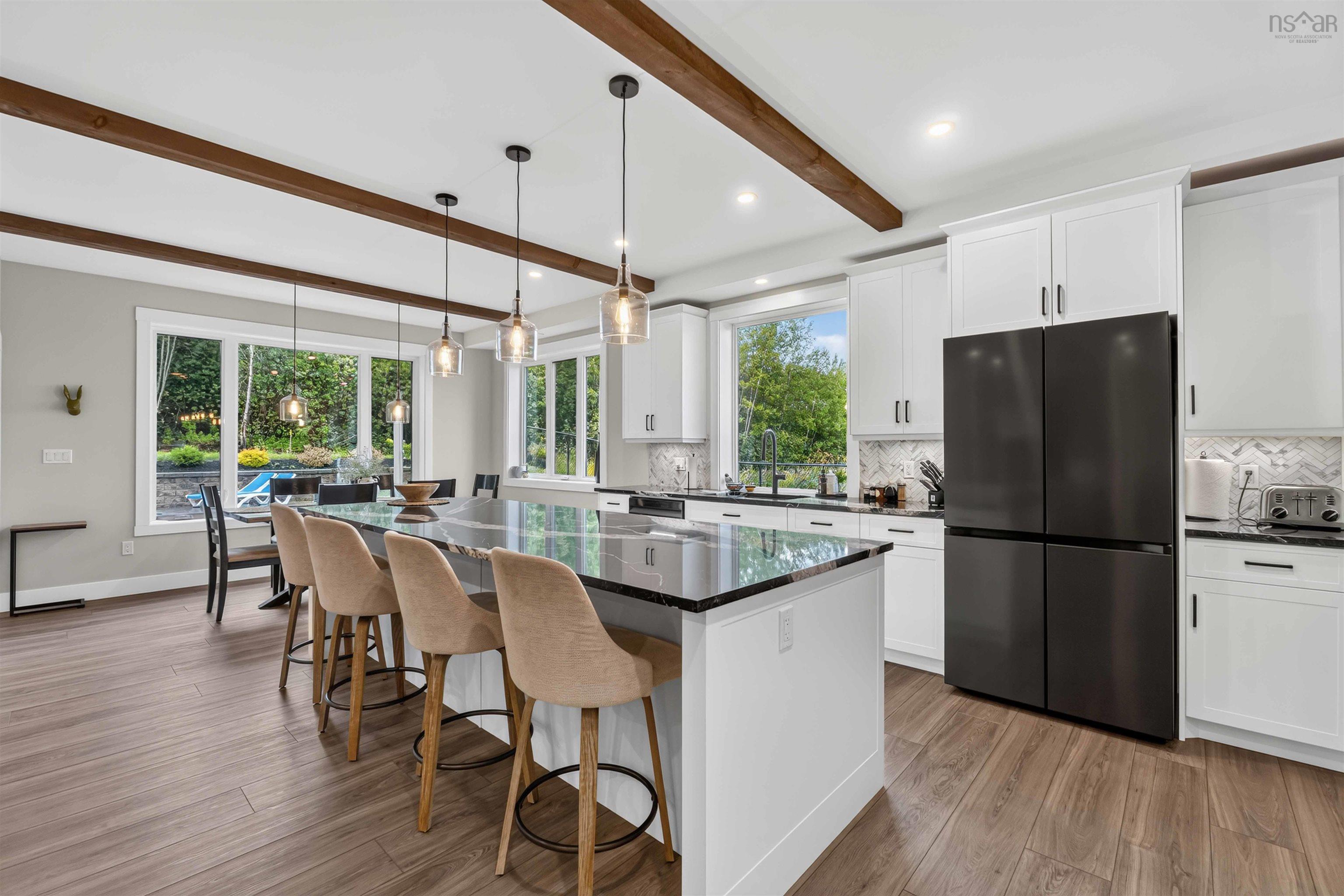 $1,425,000.00: 10 Heron Drive, Canaan