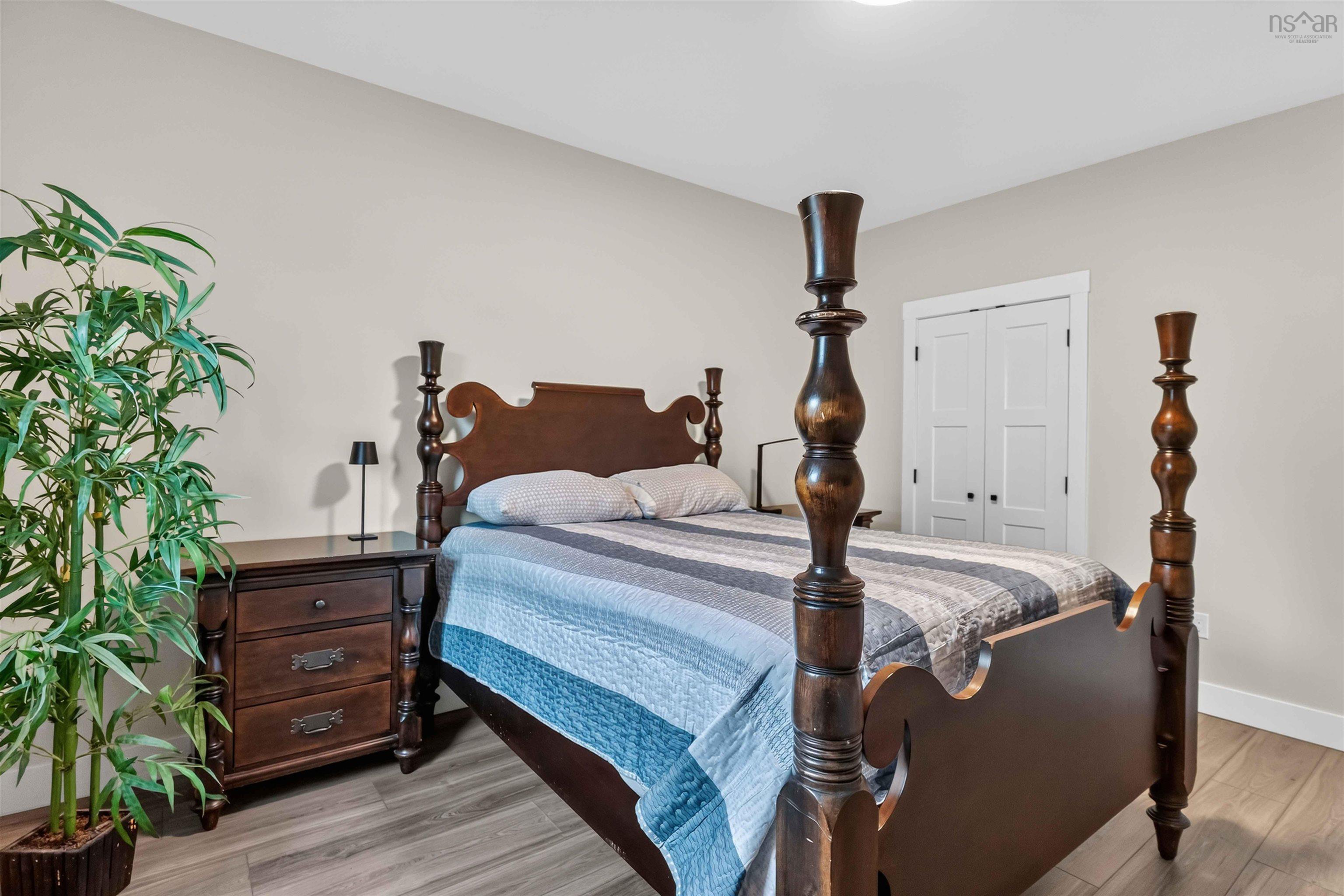 $1,425,000.00: 10 Heron Drive, Canaan